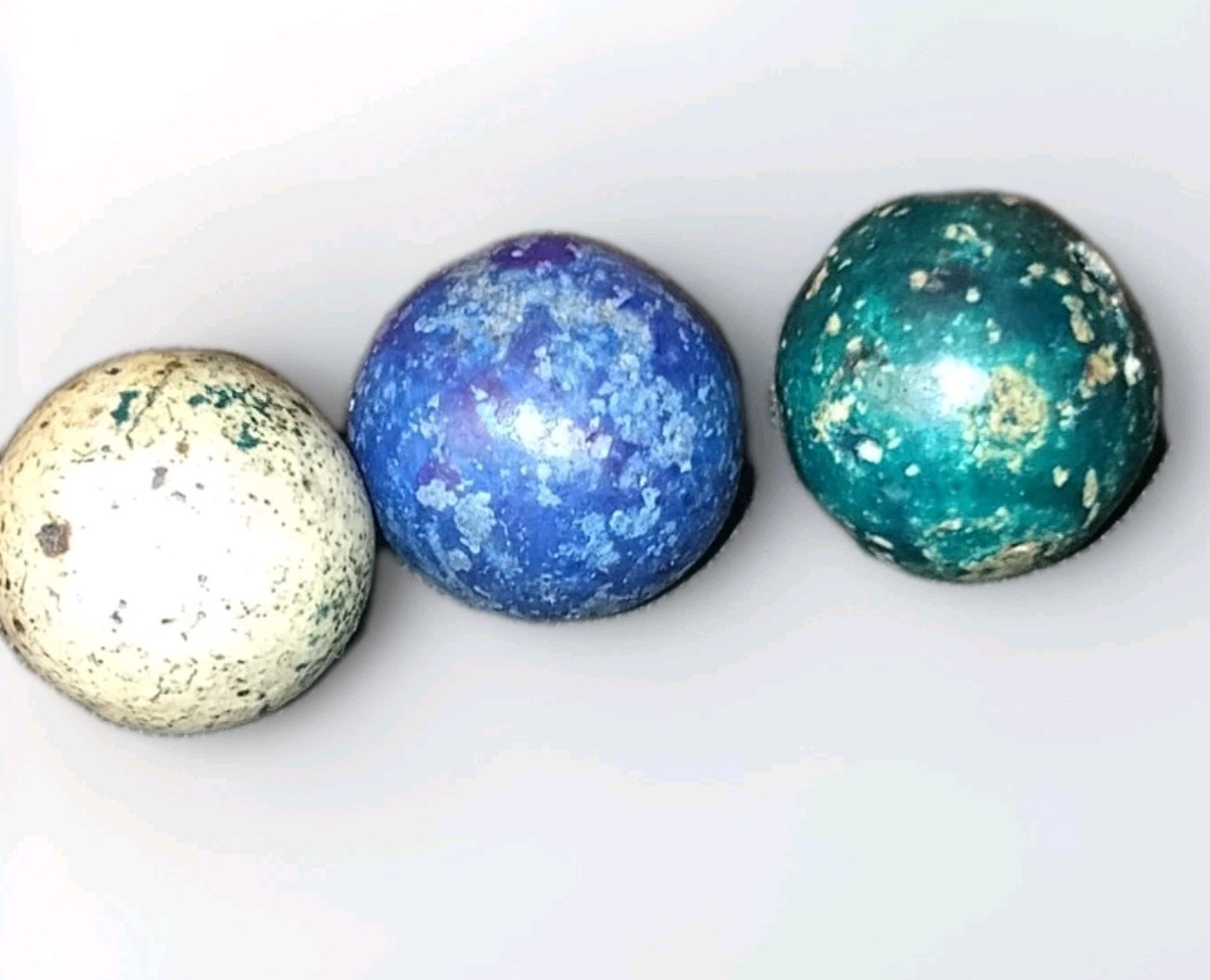 Vintage Antique 19th Century Clay Marbles Lot Of 17 Different Sizes And Colors