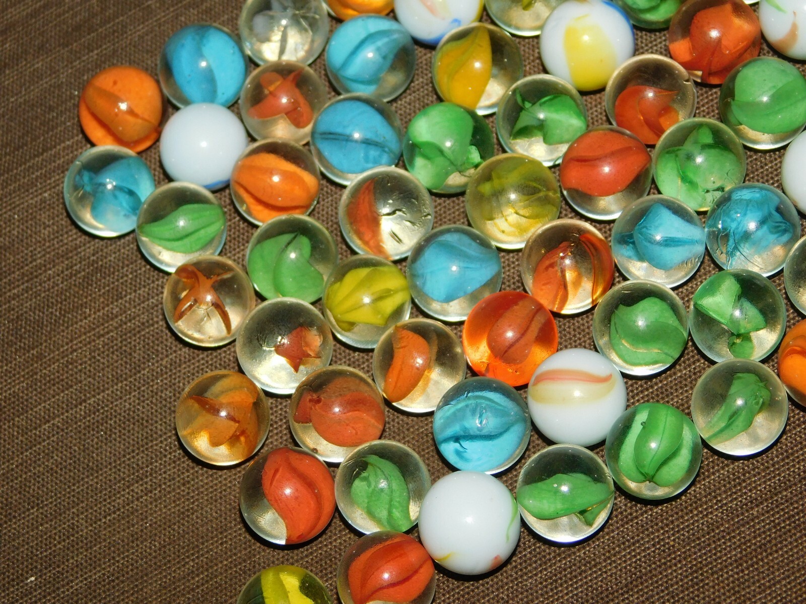 VINTAGE TOY 102 OLD MARBLES LOT