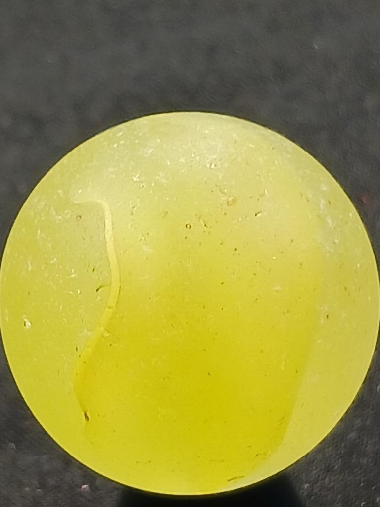 Vitro Agate Frosted .86″ 4 Leaf Cat Yellow Shooter N Mint Serious Marble A265