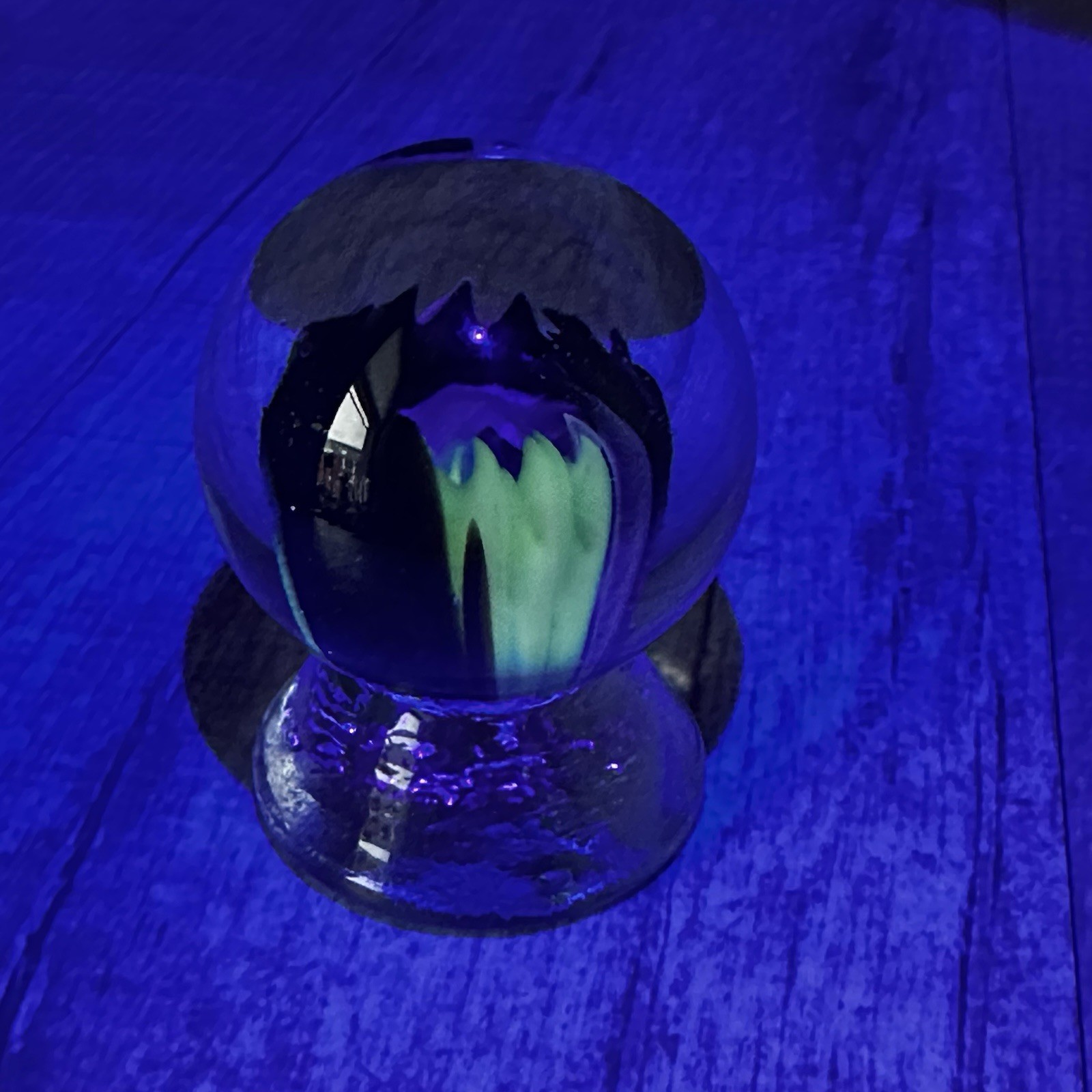 Sammy Sam Hogue Handmade Art Glass Uranium Marble Large 1 1/2” With Stand Glows