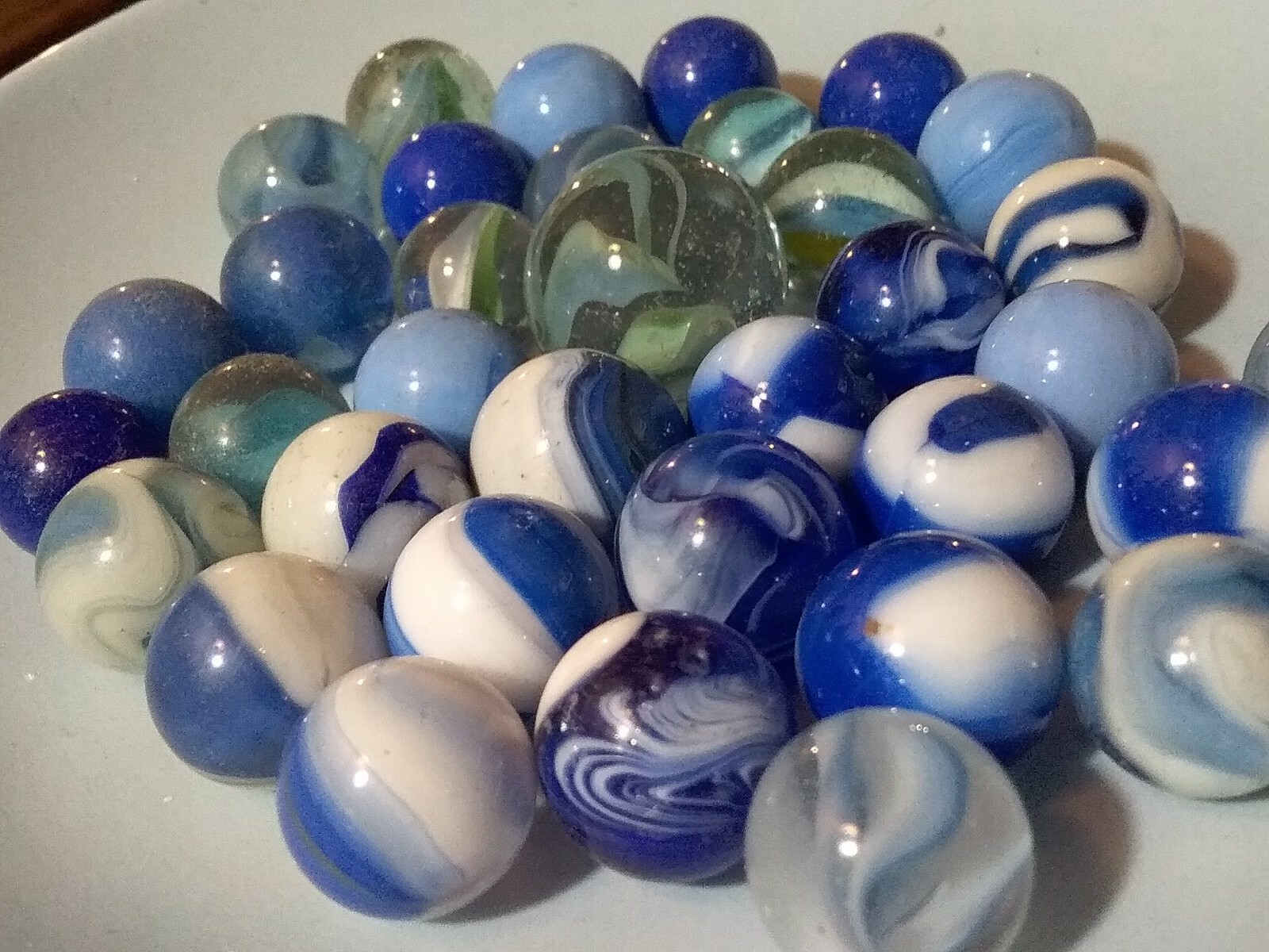 estate lot of vintage marbles cobalt blue white swirl misc unique