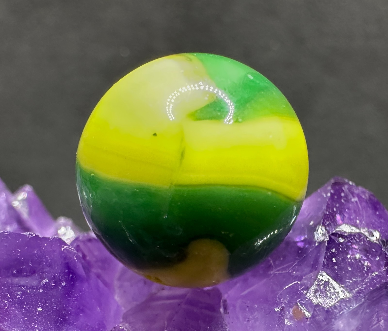 Vintage Marble King CUB SCOUT Rainbow Marble Green & Yellow – .60″ Nice Example!