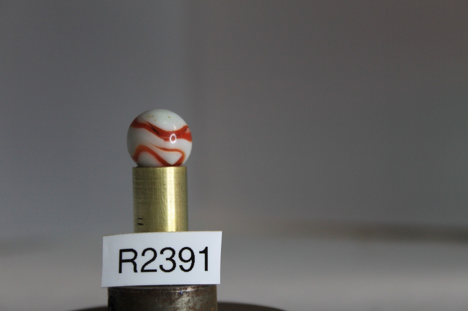 PELTIER GLASS MARBLE BROWN FLAME SPIRAL ZEBRA OPAQUE WHITE 5/8″ VINTAGE TARGET