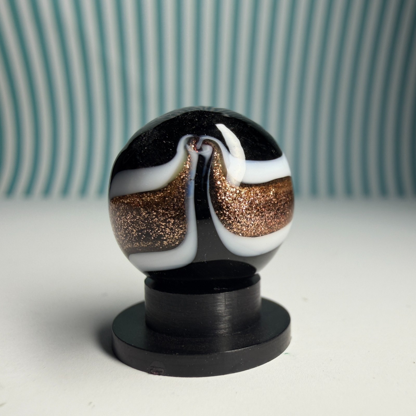 2 INSIGNIA 16mm Handmade Art Glass Black Banded Gold Lutz White Marbles + Stands