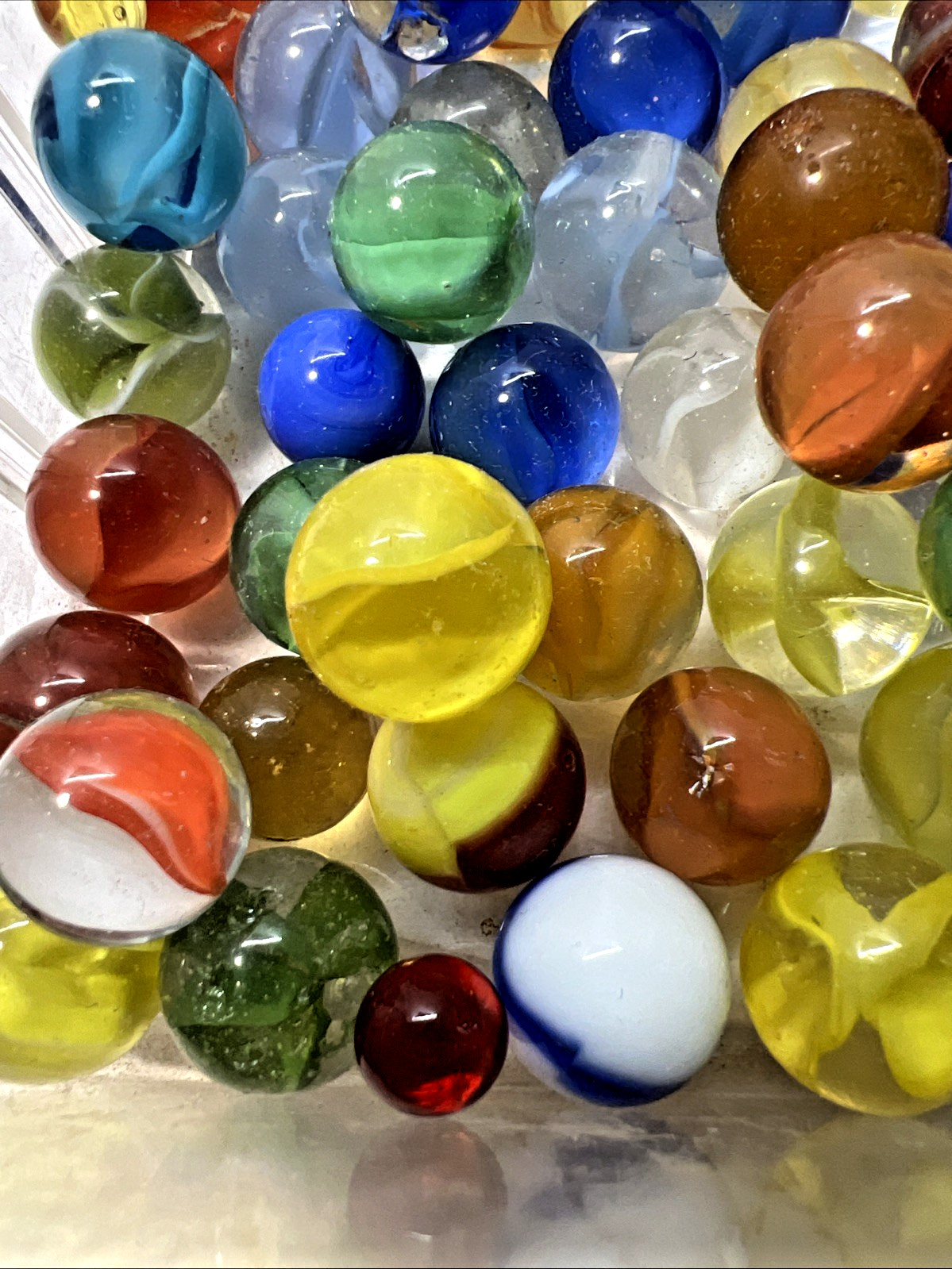 Estate Item Antique Vintage Lot Of Clear/Swirl Glass Marbles lot 32