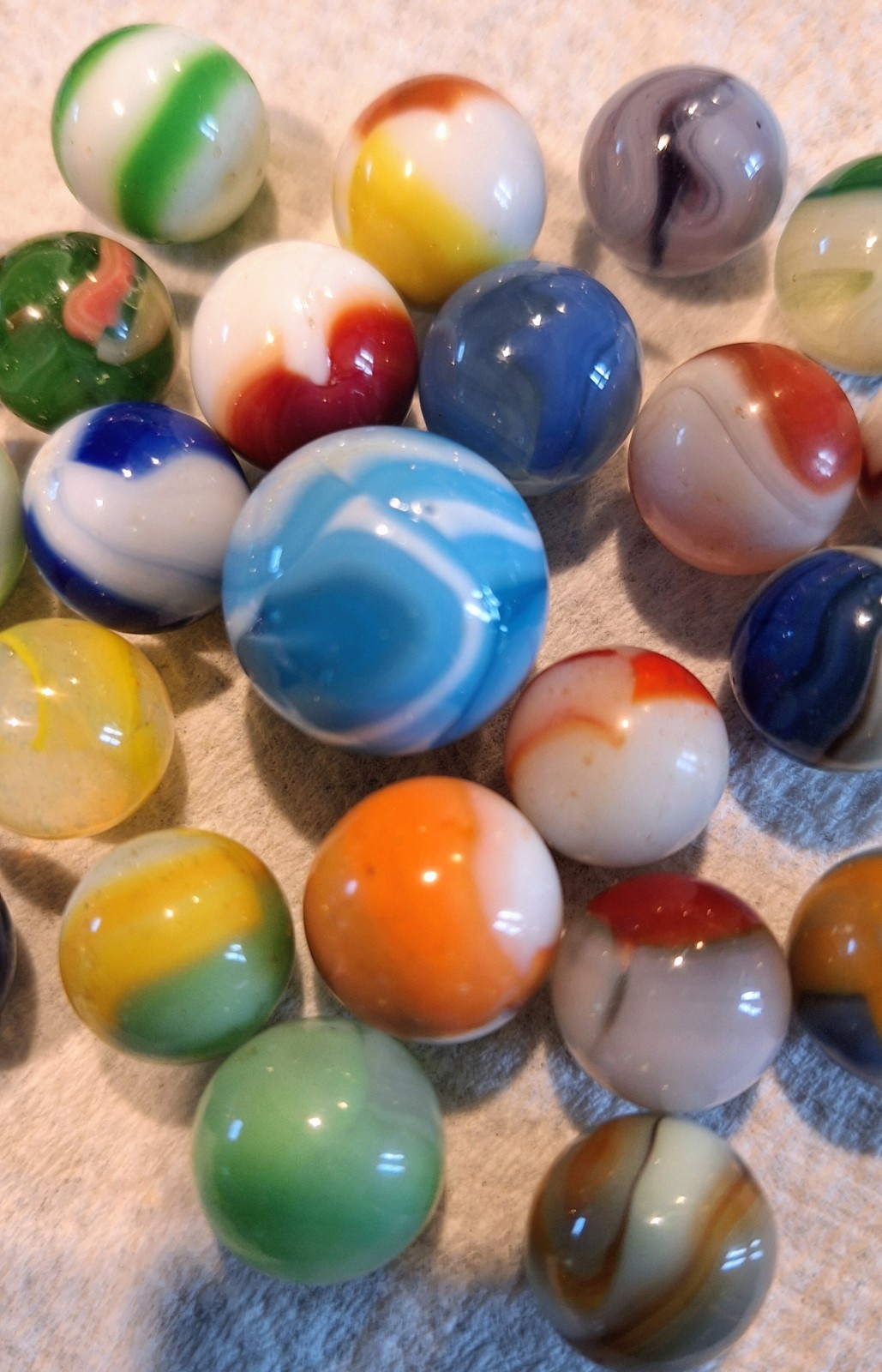Lot Of 25 Vintage Marbles ,akro,cac,peltier,wv Swirls