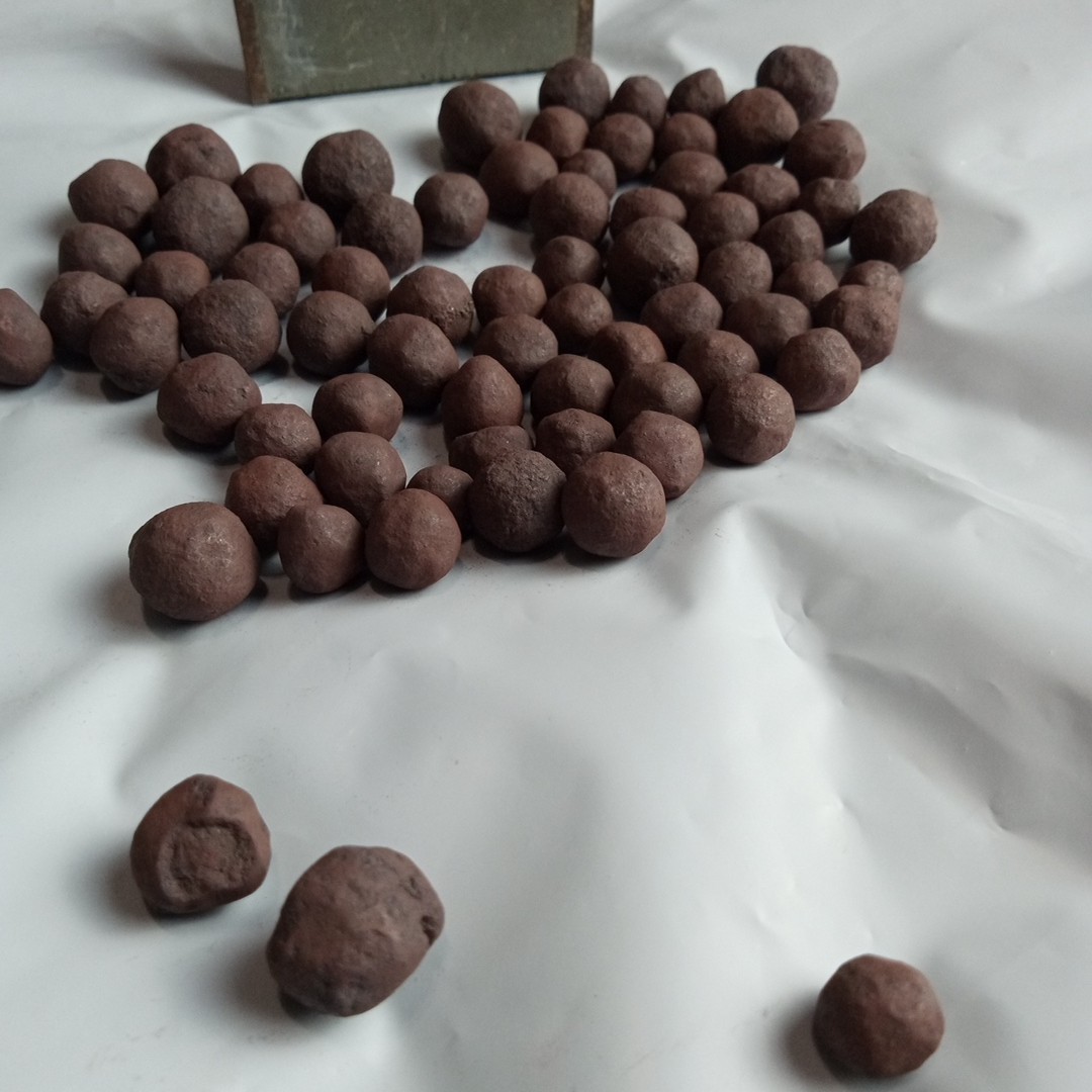 74 Antique Hand Made Primitive Red Clay Marbles USA Not Magnetic Old Peewee +
