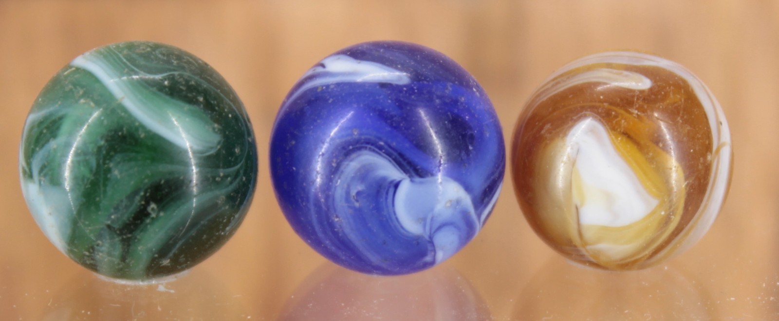 3 Vintage Akro Agate Peltier Christensen Glass MARBLES 0.7”x2 .69″X1
