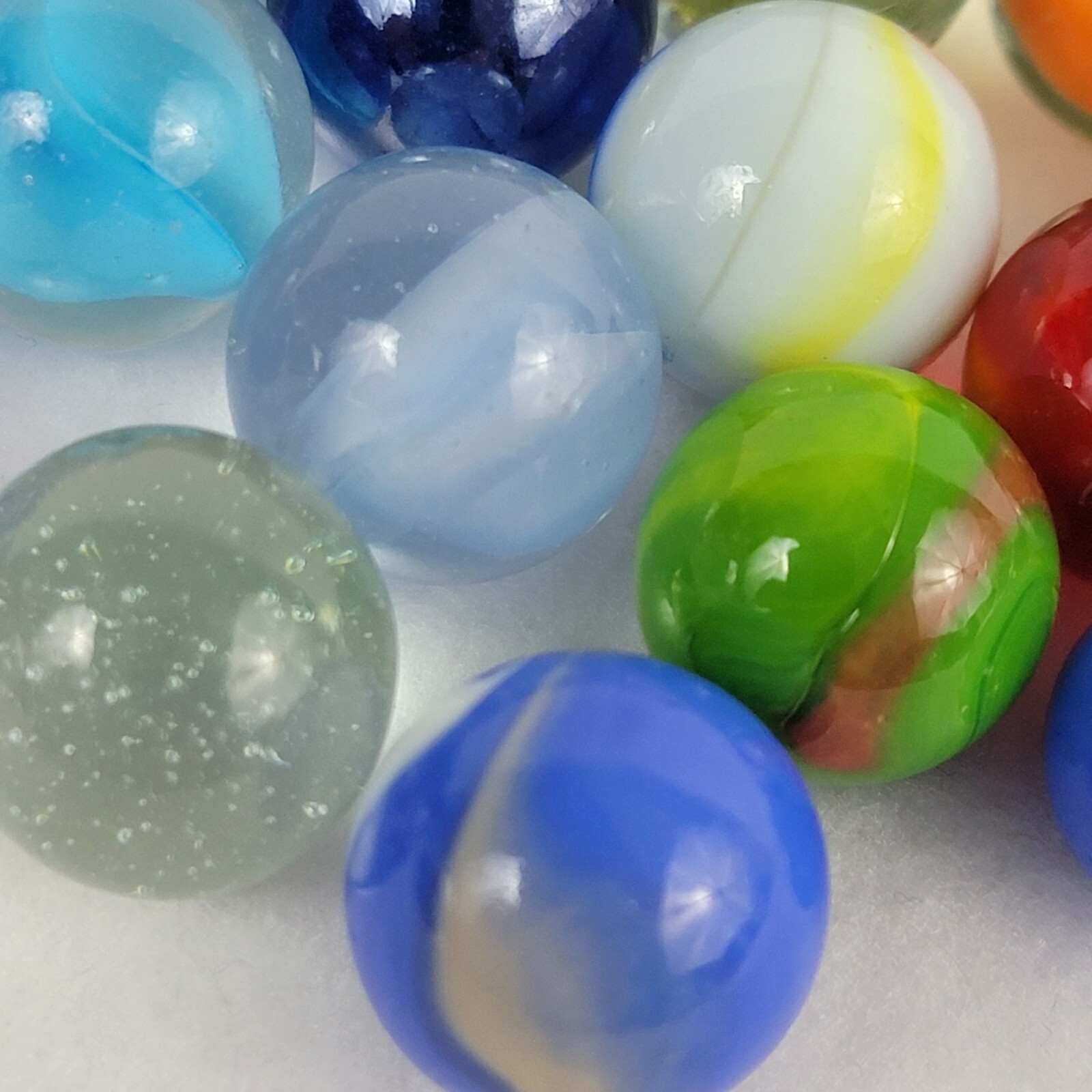 Vintage Glass Marbles Mixed Lot Multicolor 1/2″ Collectible