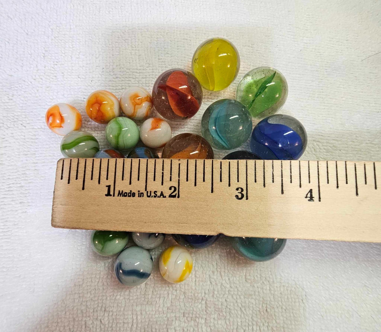 Lot of 25- Glass Marble Shooters Cat Eyes Swirl Blue Green small medium- G4
