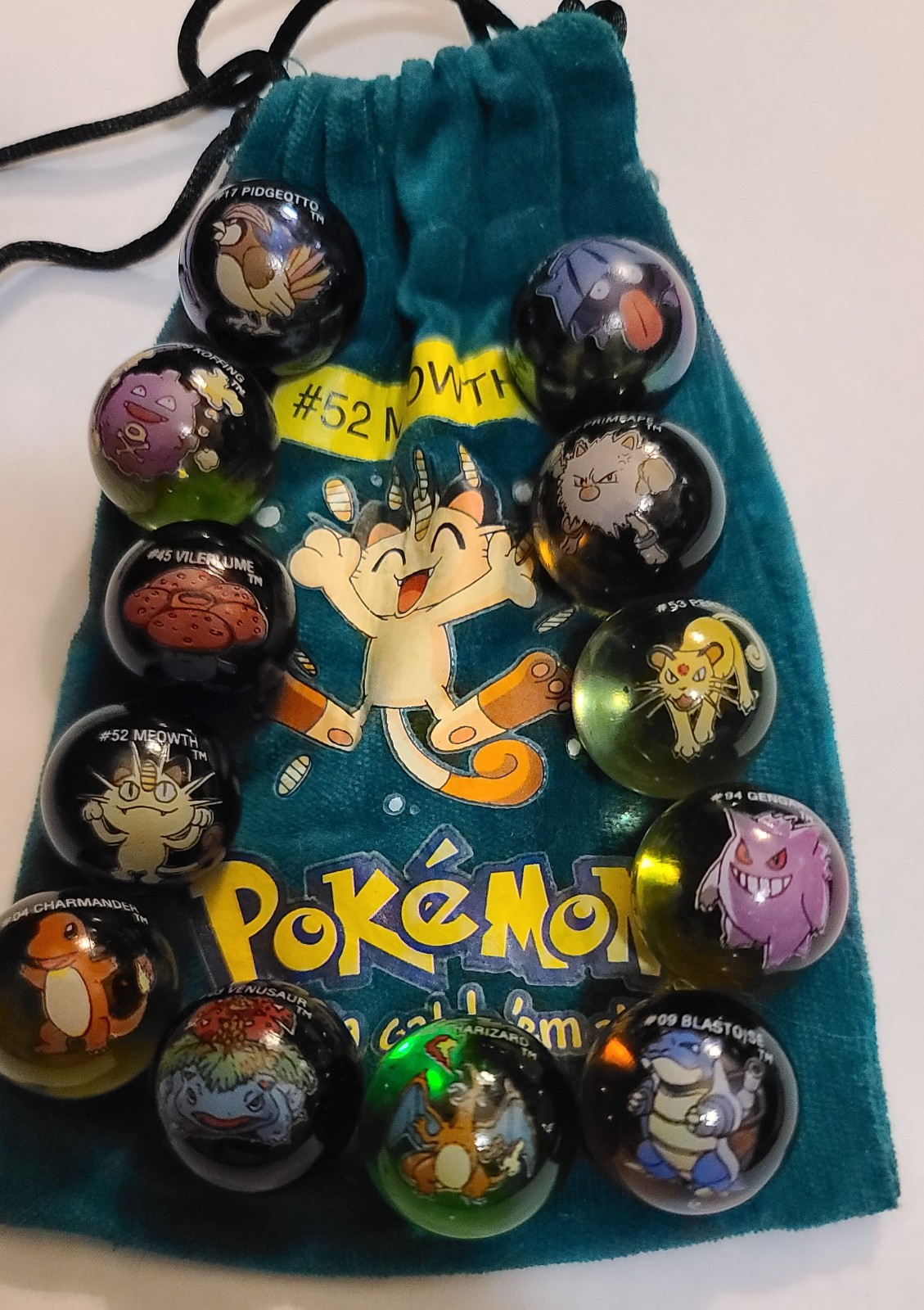 Vintage Pokémon Glass Marble Lot – 12 Piece Set with Original Meowth Pouch