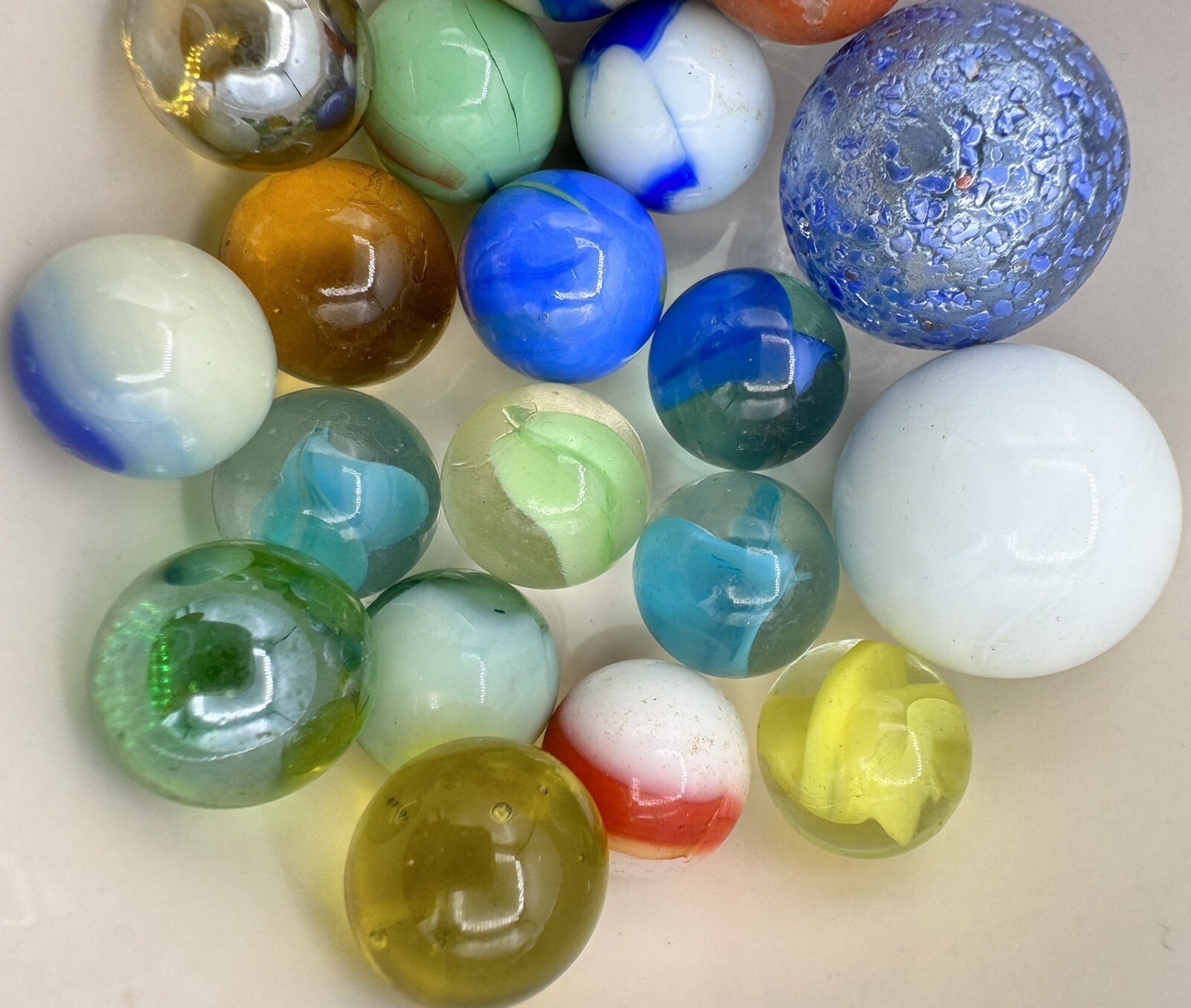 Vintage Marble Lot Of MARBLES UV Reactive Cadmium Uranium Lot #46