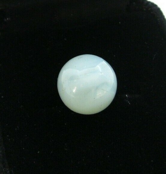 VTG WHITE GLASS PEEWEE MARBLE~SWIRL~SEMI TRANSLUCENT~1/2″/13 MM WIDE~USED