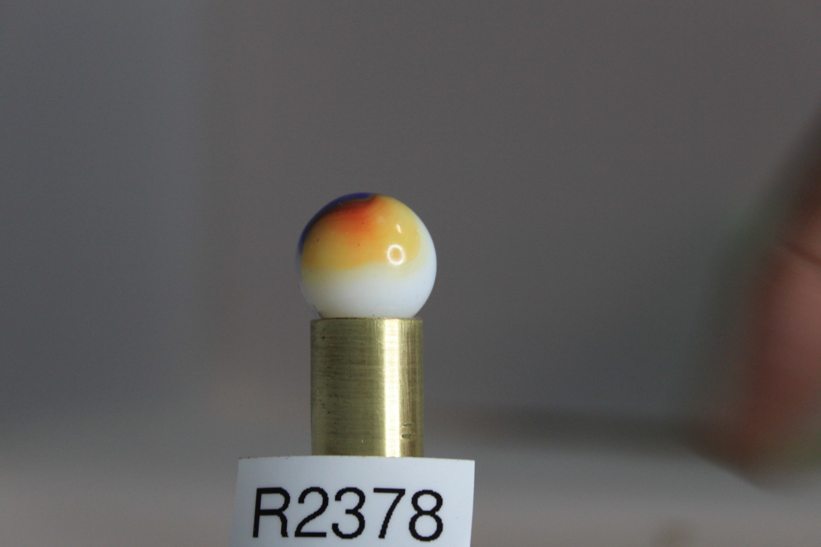 AKRO AGATE CORKSCREW SPIRAL BLUE RUST ORANGE OPAQUE WHITE 5/8″ MARBLE GLASS