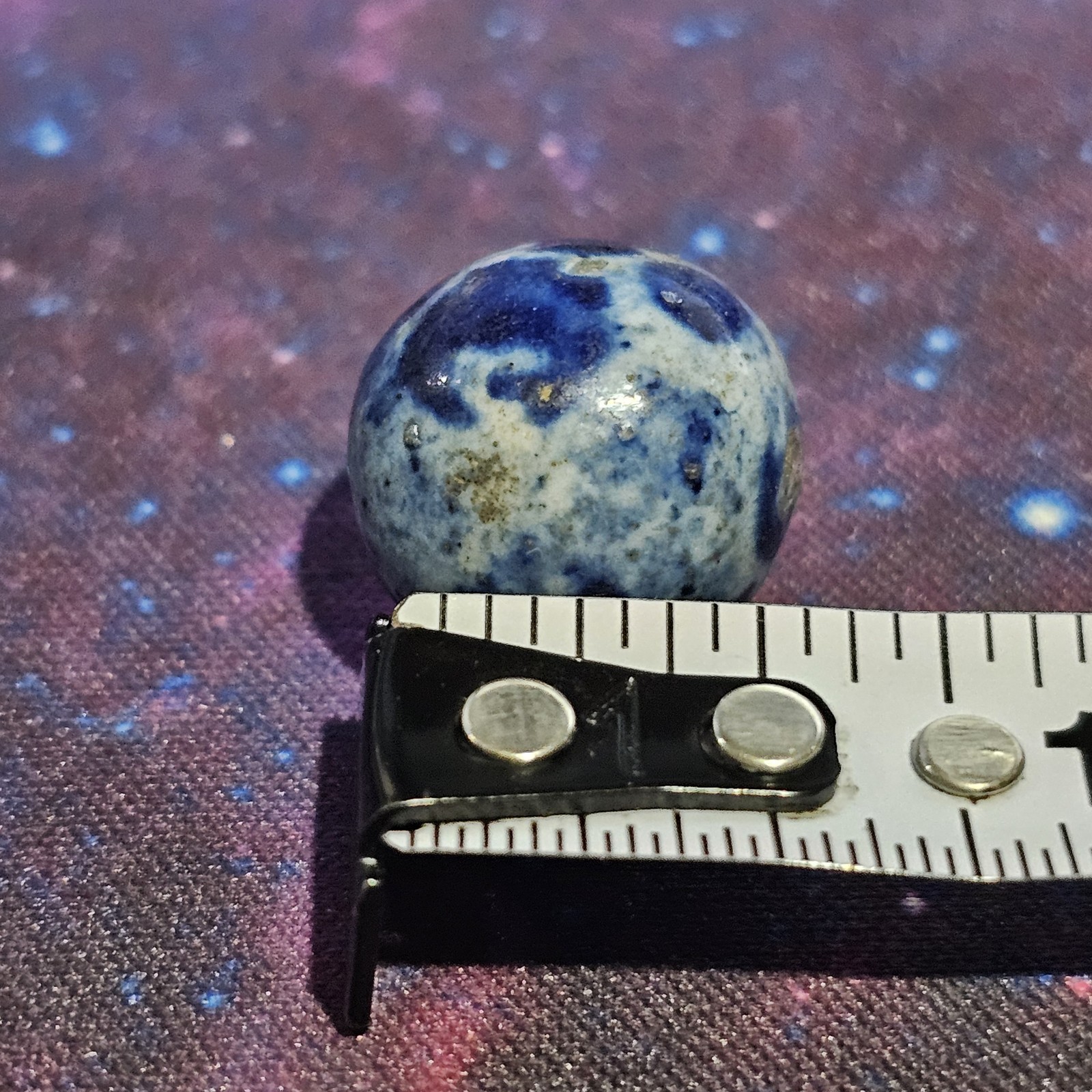 Bennington Blue & White Speckled Glass Marble