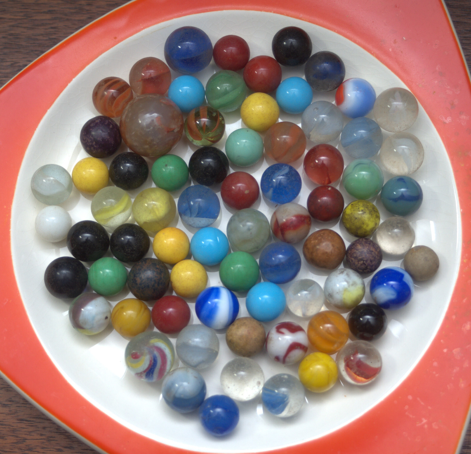ASSORTED LOT 72 MARBLES HAND AND MACHINE MADE GLASS BENNINGTON CLAY SWIRL