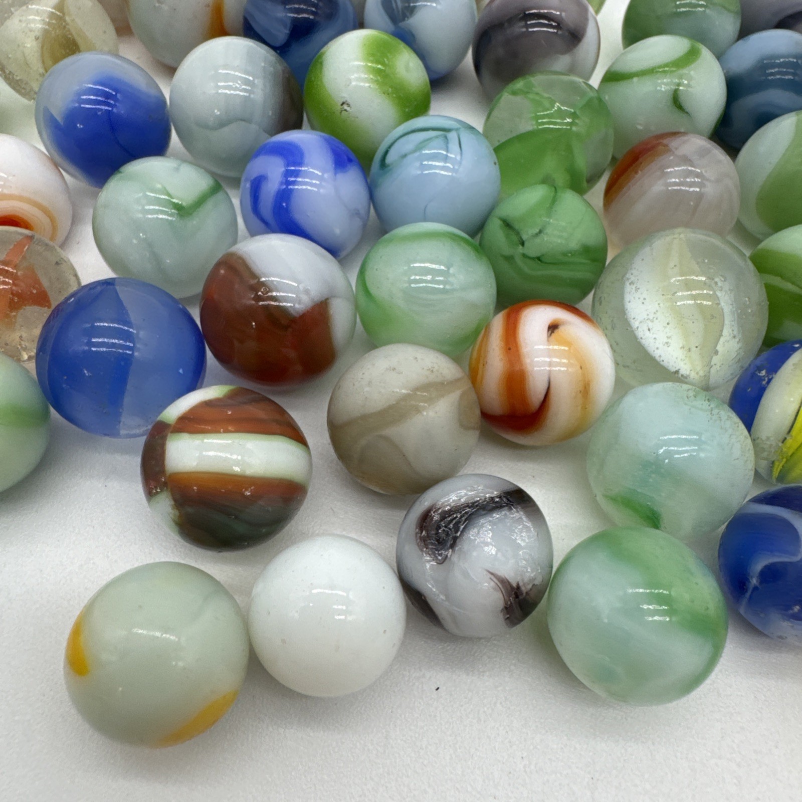 (71) Vintage Akro Agate? Swirl Glass Marble Marbles Various Makers Lot