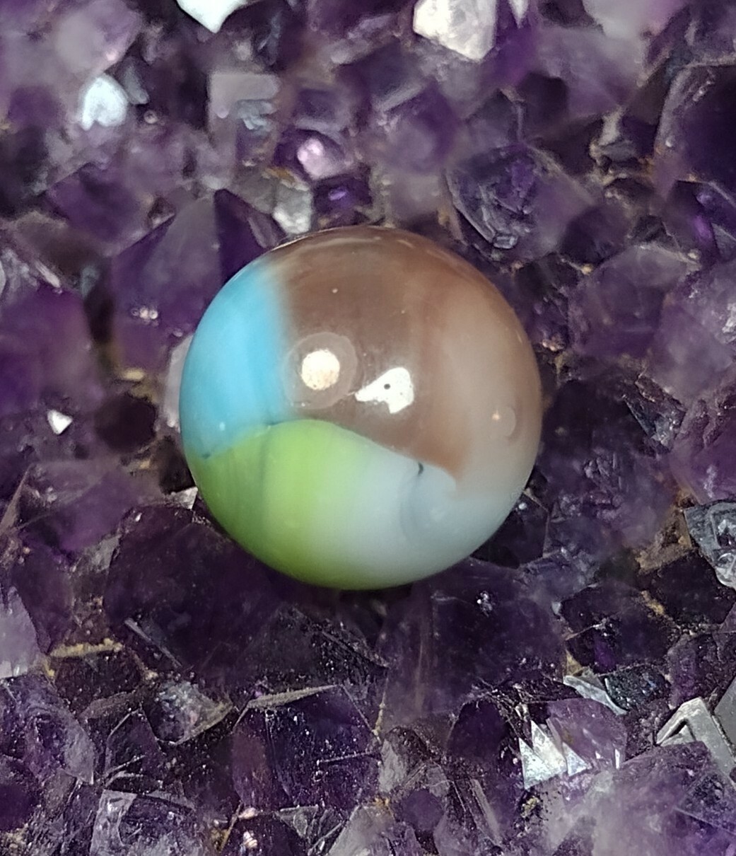 Cute 🐦Robin Blue , Purple & Green – Tiger Eye Vitro Glass Vintage Marbles .63″