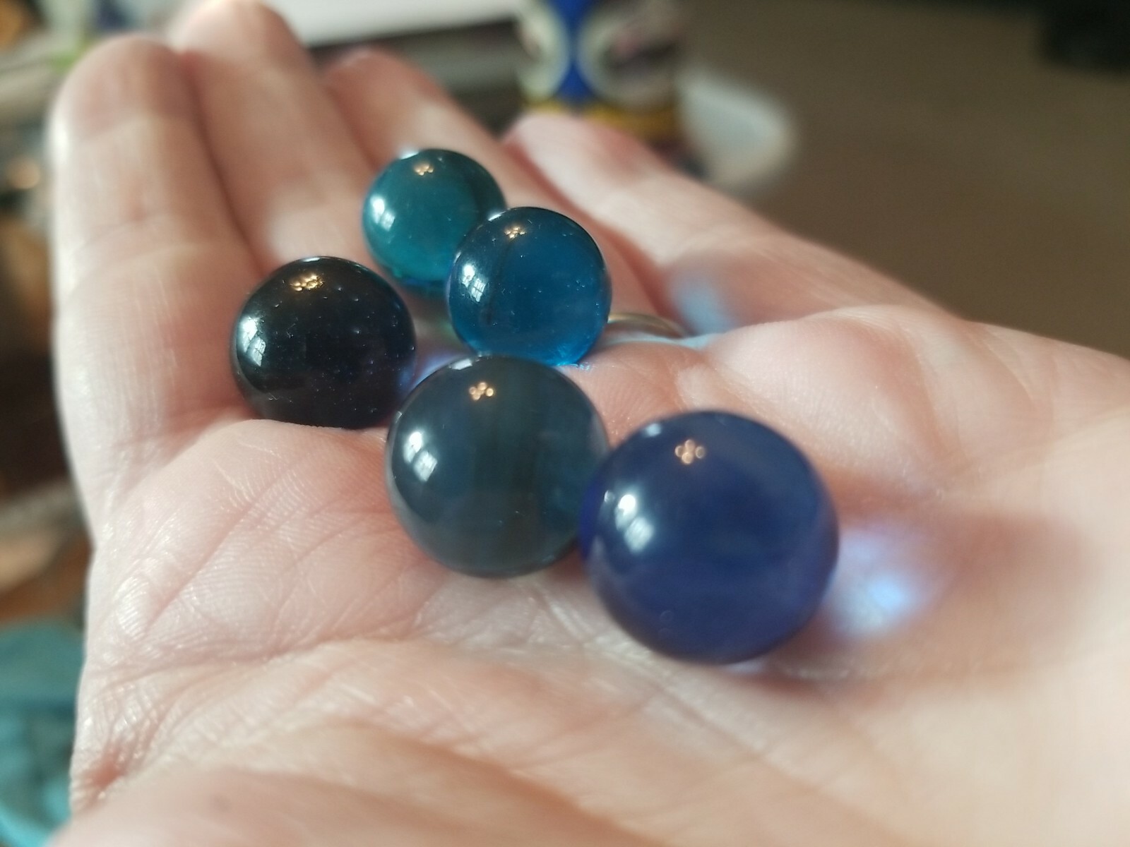 5 VINTAGE BEAUTIFUL BLUE CLEARIE MARBLES FROM 1970S & 1980S