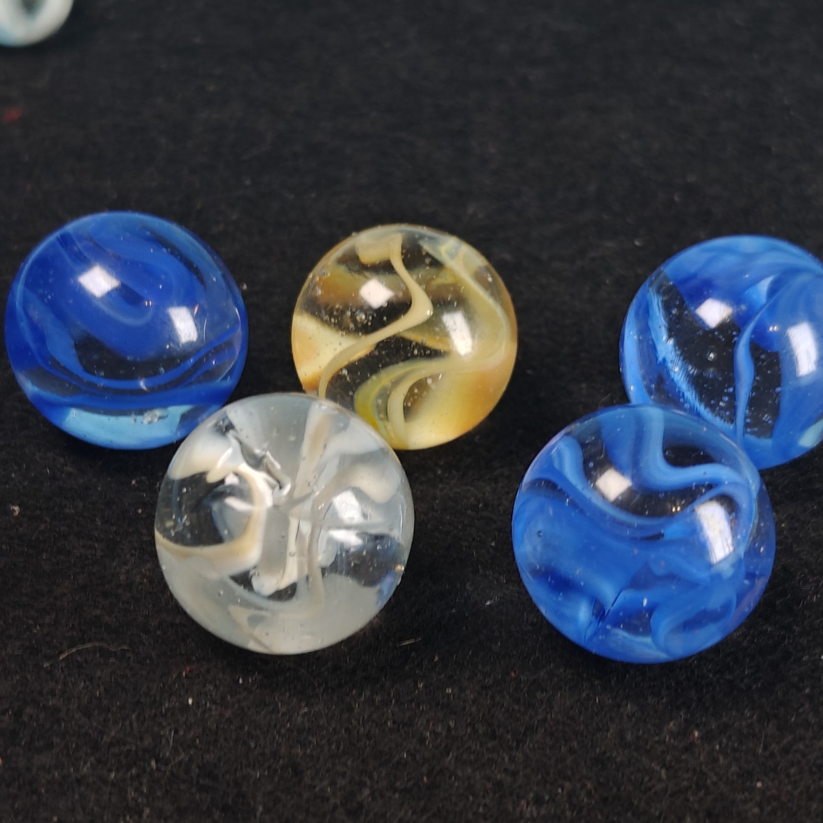 Vintage Marble Lot Of 5 Shooters – Vitro Cage Finger Swirl Horseshoe Windex