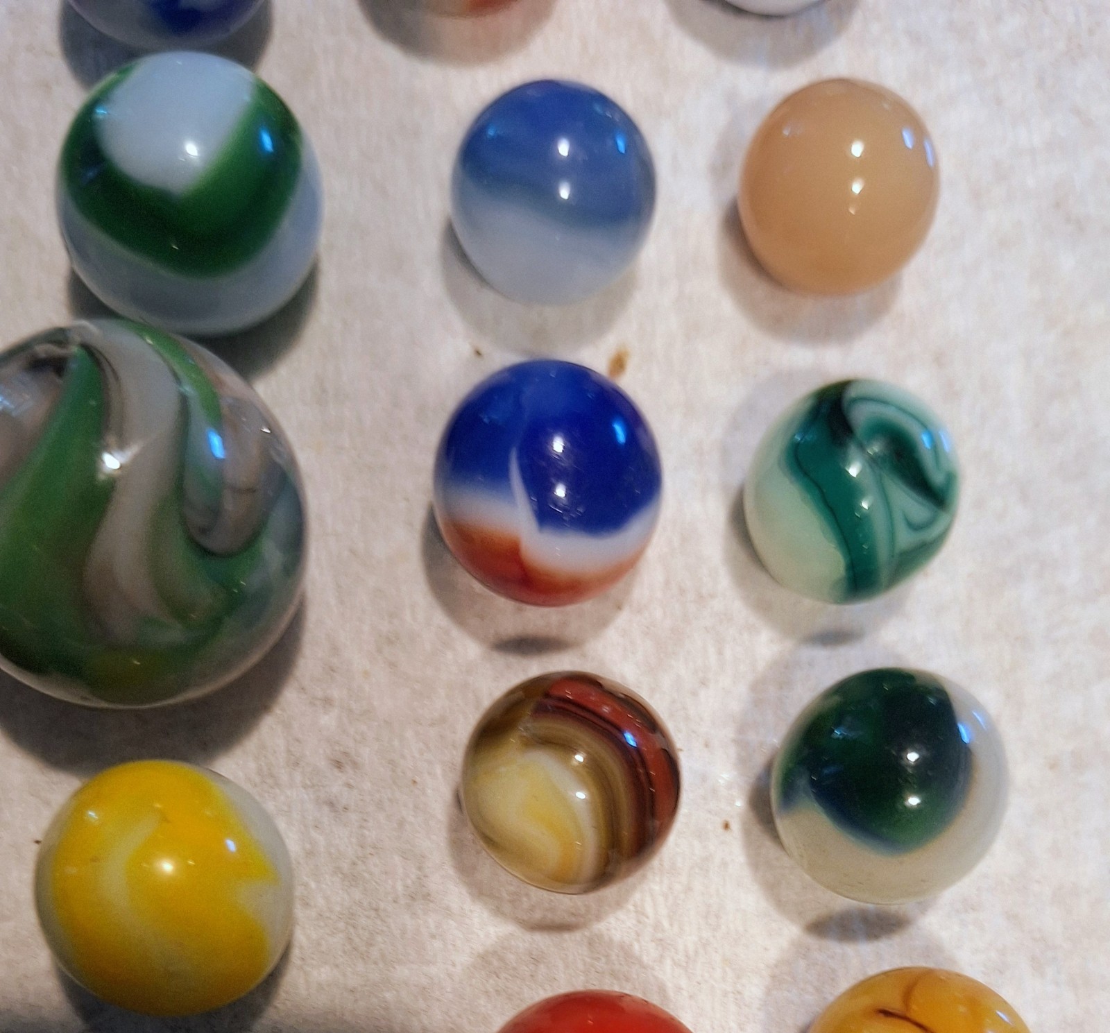 Lot Of 25 Vintage Akro Agate, Vitro,wv Swirl,cac,peltier