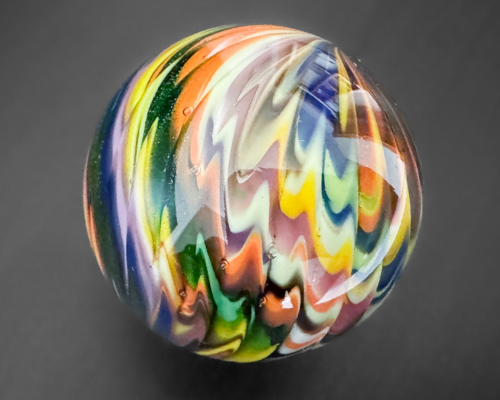 Steve Davis 1.5 Lobed Onionskin Contemporary Swirl Handblown Art Glass Marble