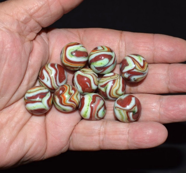 🧐👉Beautiful lot of 10 DAS Carnival run OXBLOOD SWIRLS size .703″=17mm MINT👈🧐