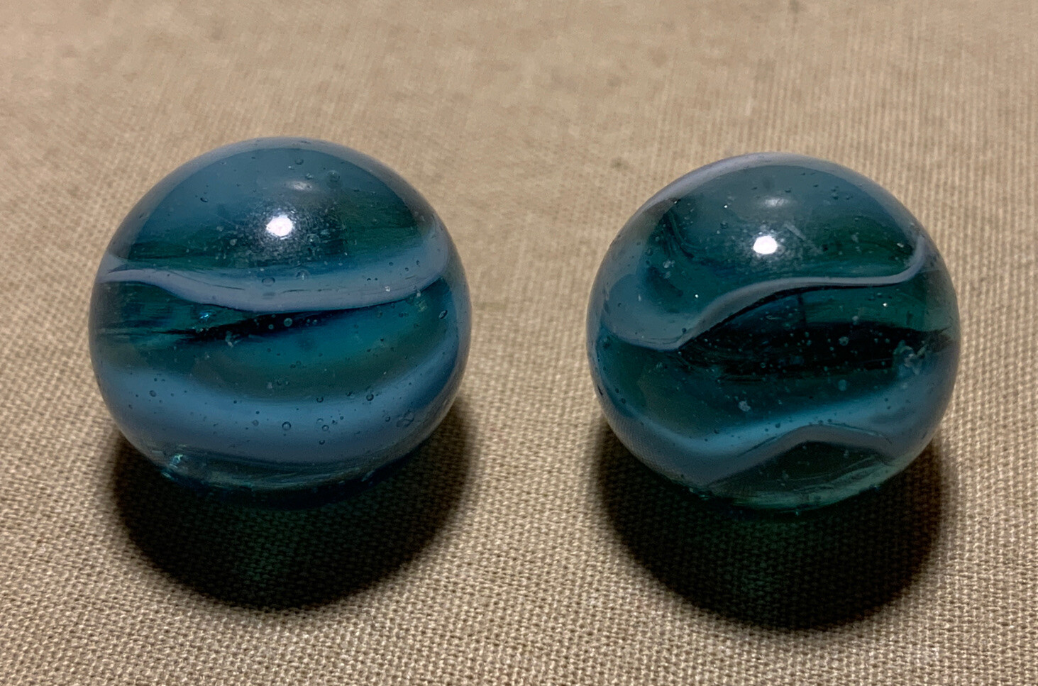 2 Vtg Rare Antique Peltier Glass Blue Transparent White Rainbo Marbles 0.627”