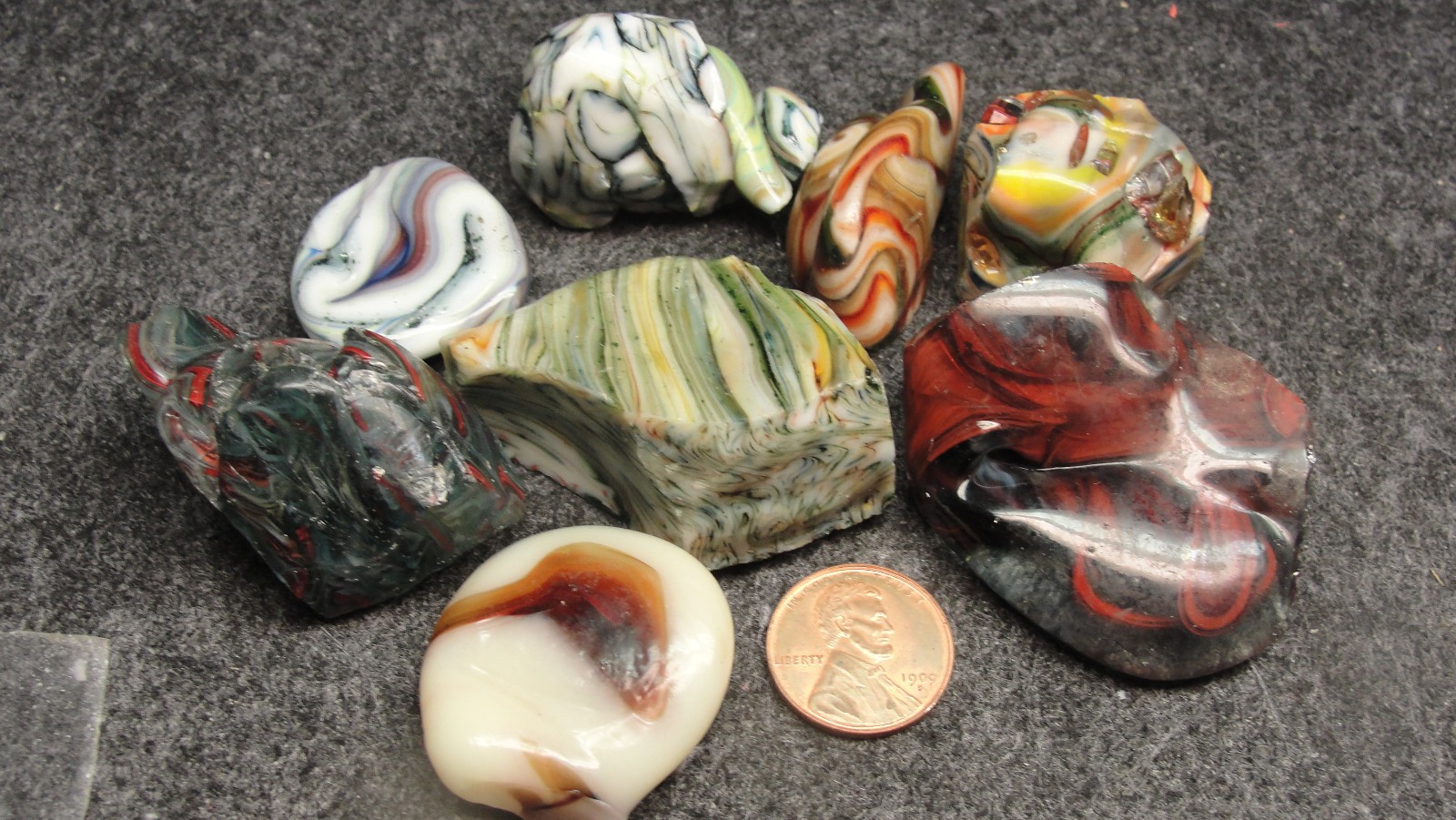 pieces of cullet from Jabo Joker experimental marble runs j21a