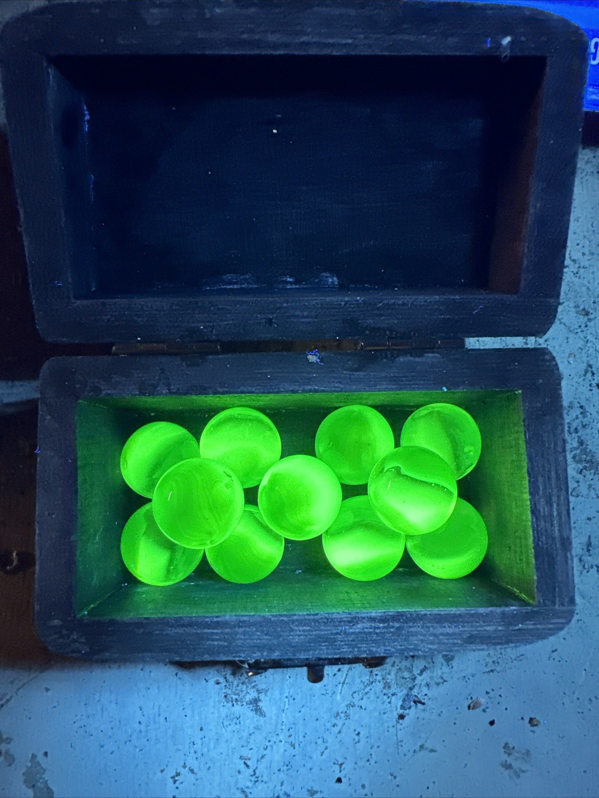 50 Uranium Marbles 1/2In