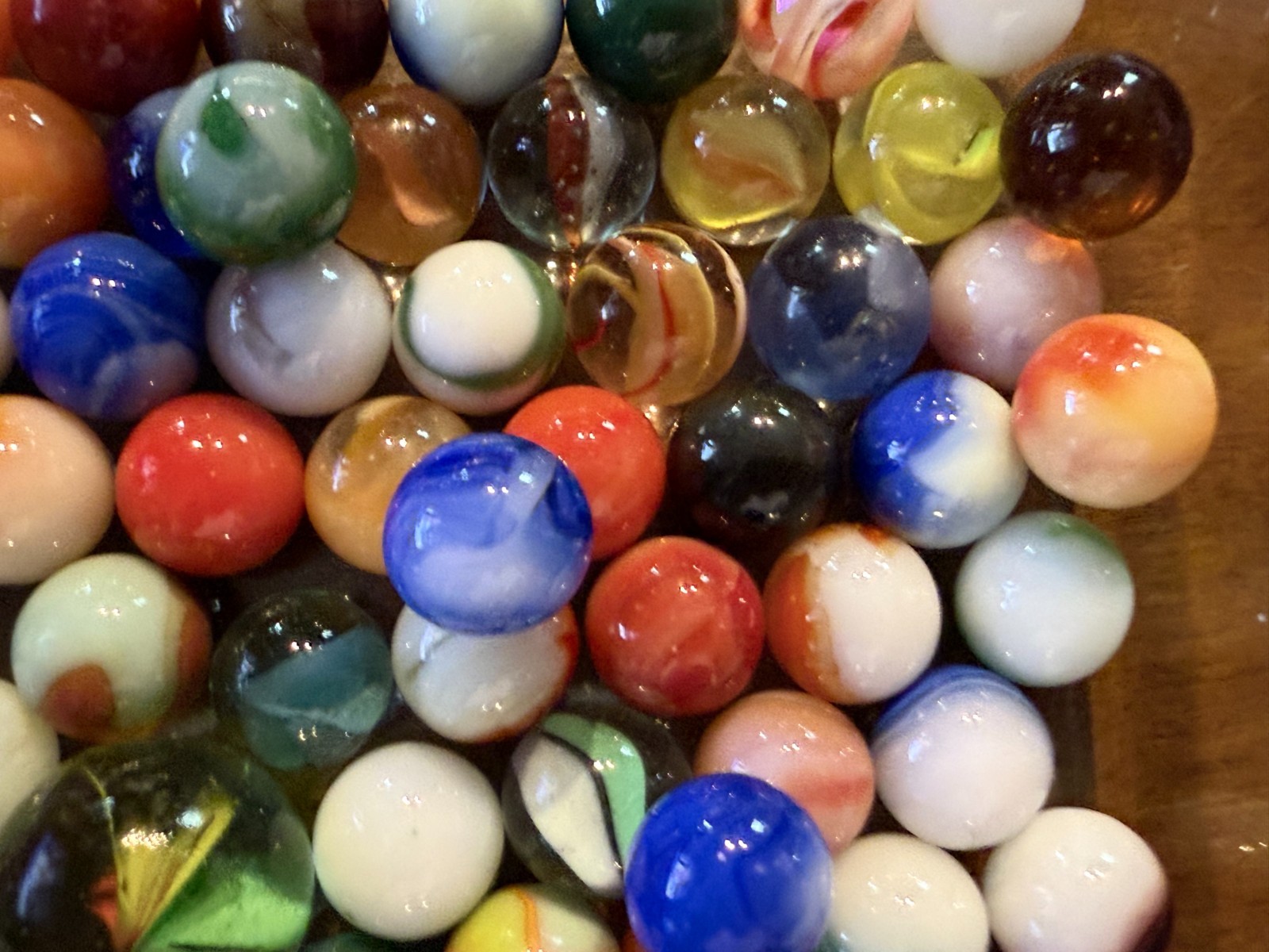 Vintage Marbles (Slags, Swirls, Cats Eyes, Bennies, Etc).Each lot varies Lot#130