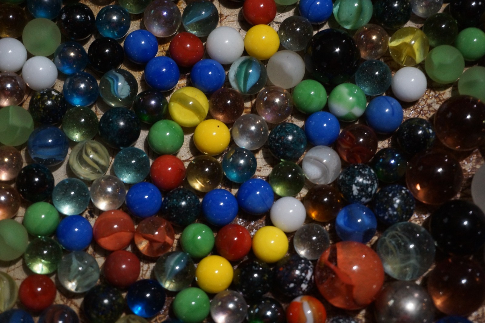 Vintage Marbles in wood box!!!
