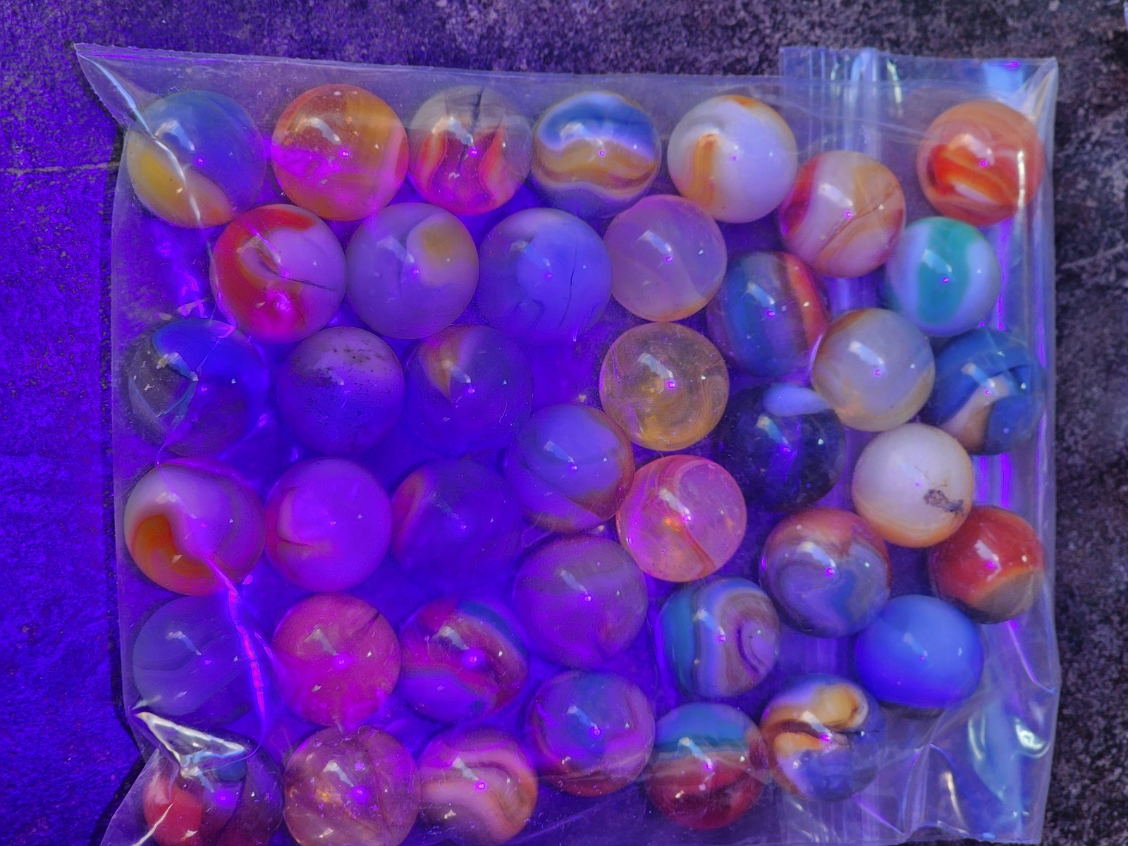 BAG OF 40 BETTER 2004 5/8″ JABO CLASSIC MARBLES MIX $19.99 POST PAID
