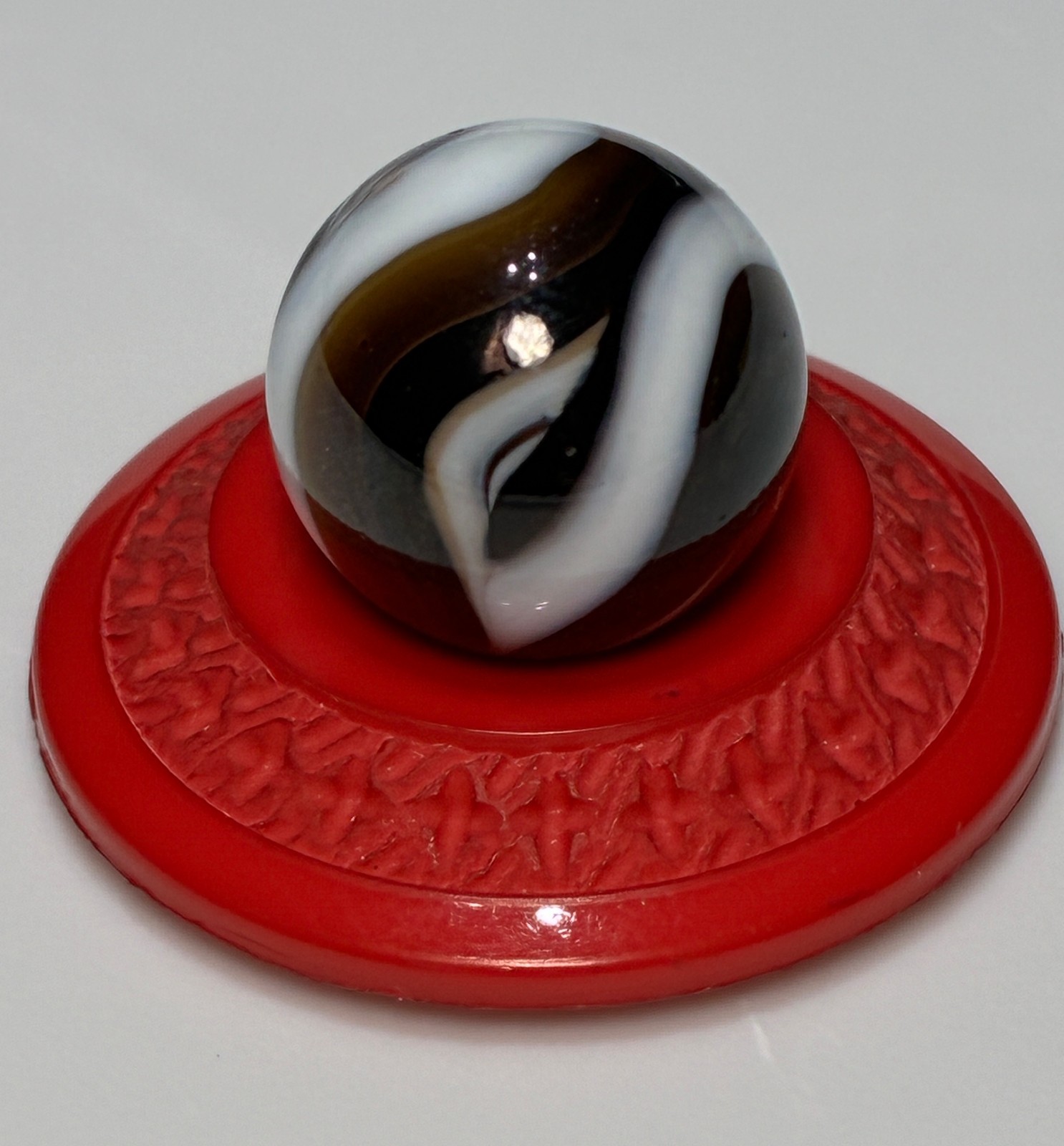 VTG Akro Agate Peltier Swirl Glass Toy Marble Alley Christensen Corkscrew .55 in