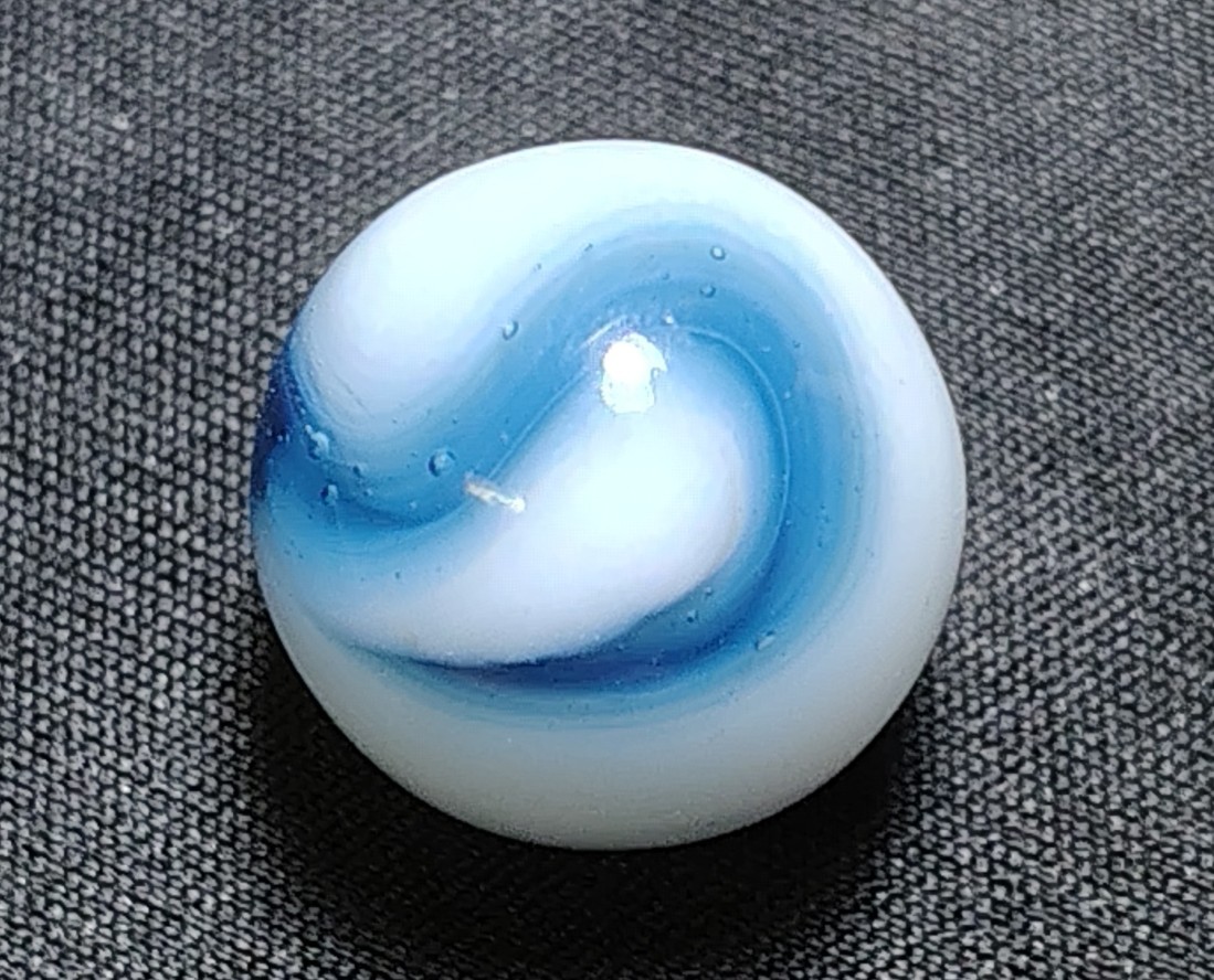 Vintage Alley Agate 0.60″ Dark Cobalt Blue Ribbon Swirl Marble NM! White Base…