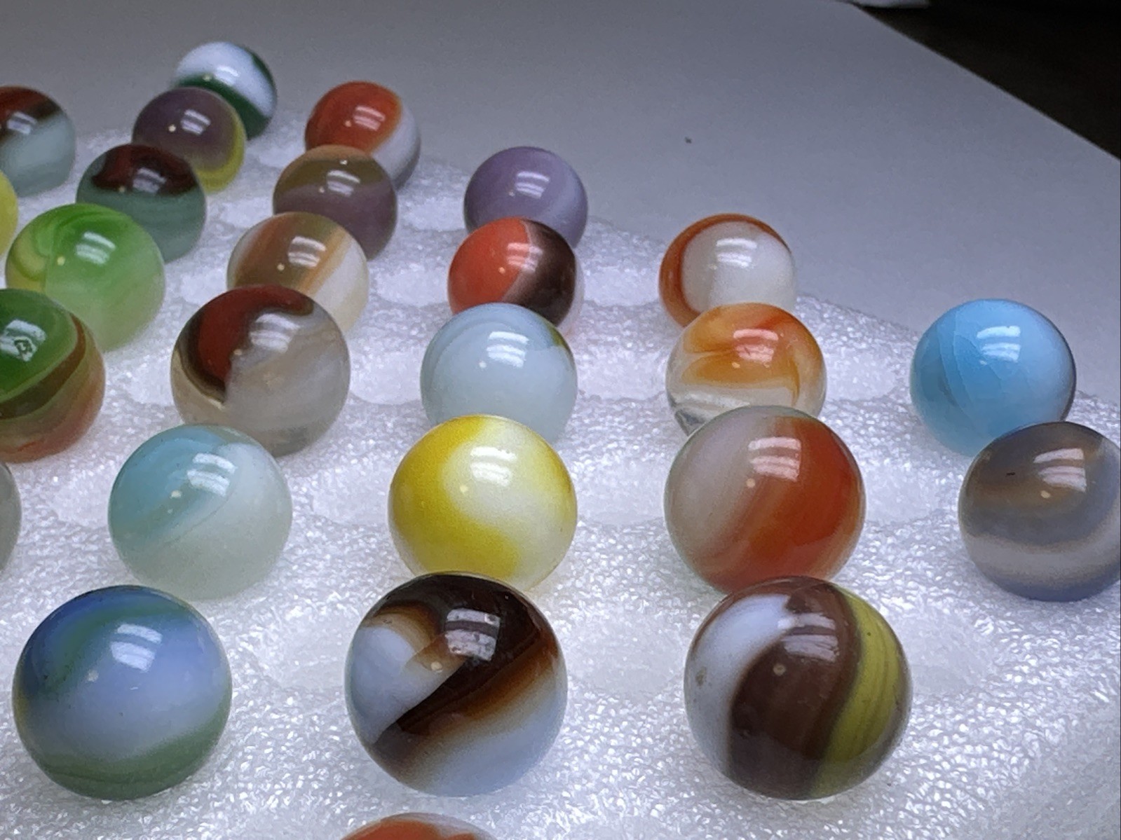 273 Awesome Mixed Lot Of 30 Vintage Vitro Agate Marbles!