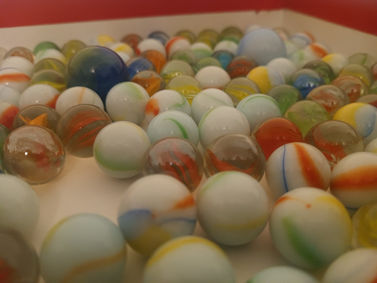 Vintage Marbles Lot Of 190 Cats Eye Others Estate Find 2 Lb 7 Oz