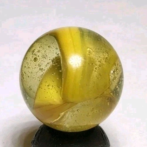 PELTIER GLASS CO. ‘GOLDEN NLR Cross Through’ .64″ Vintage Marble