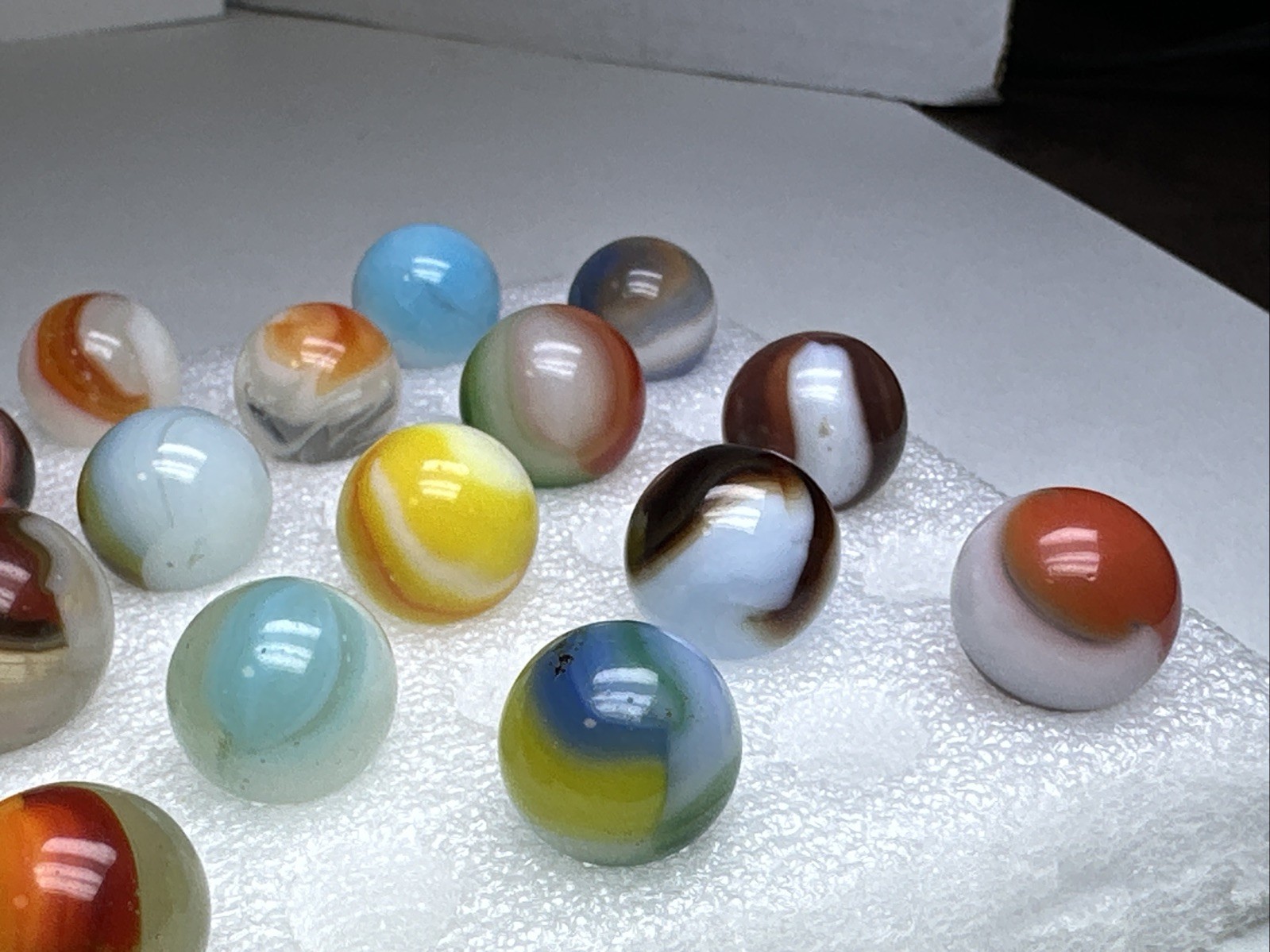 273 Awesome Mixed Lot Of 30 Vintage Vitro Agate Marbles!