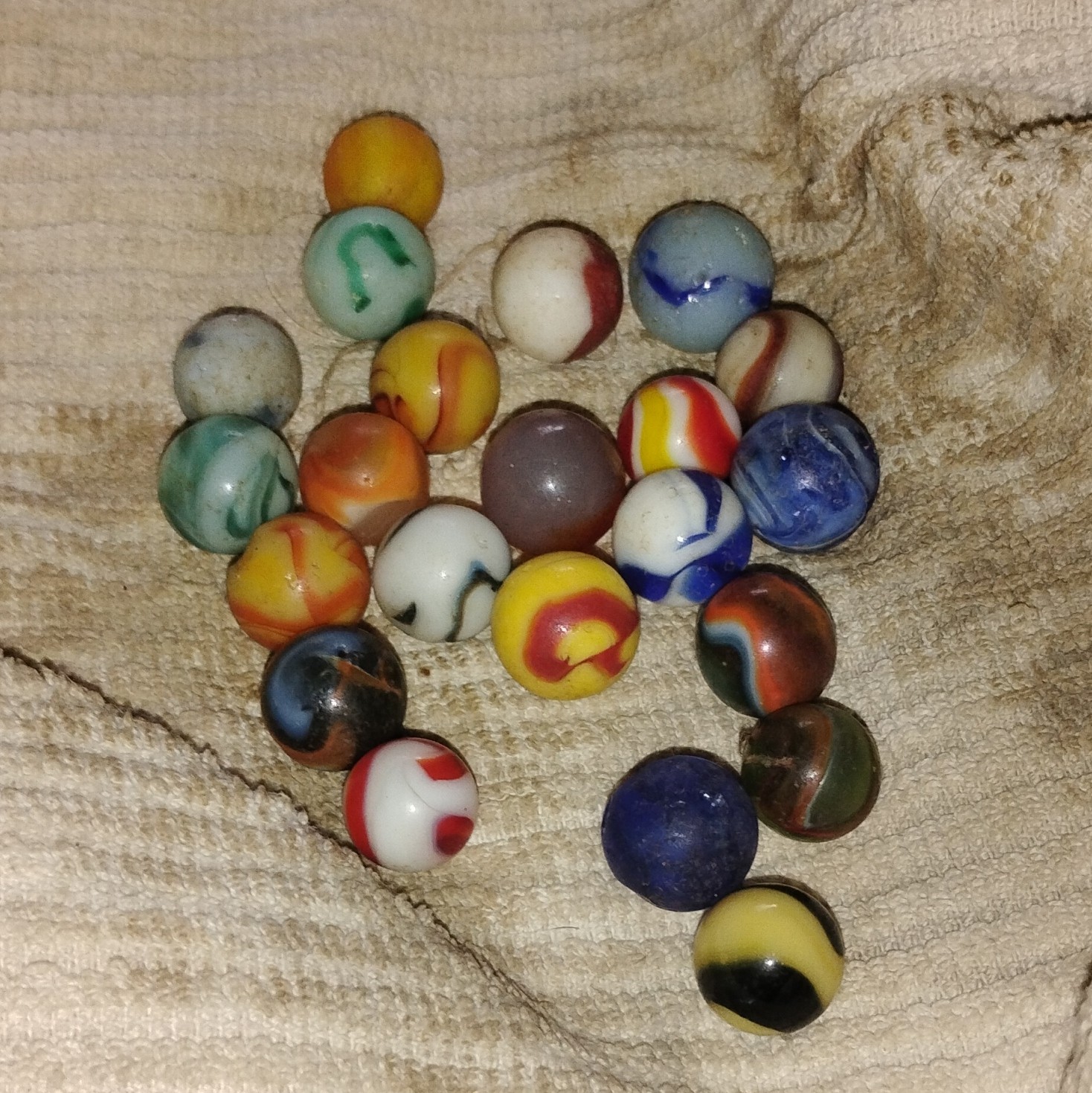 Mixed Lot Glass Toy Marbles, Assorted Colors & Patterns, Ages 17+
