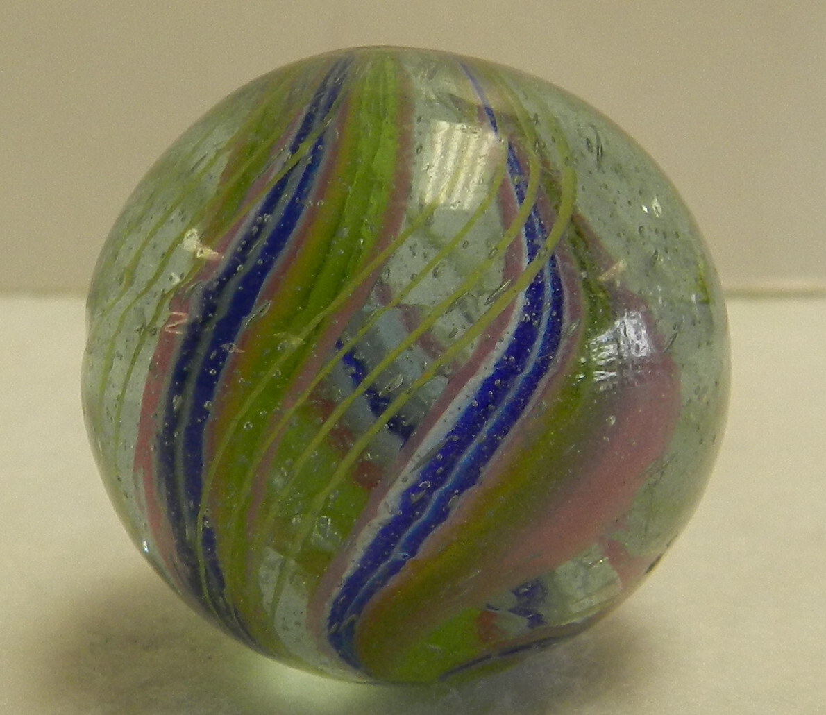 #16889m Bigger 1.08 Inches Divided Ribbon Swirl Marble