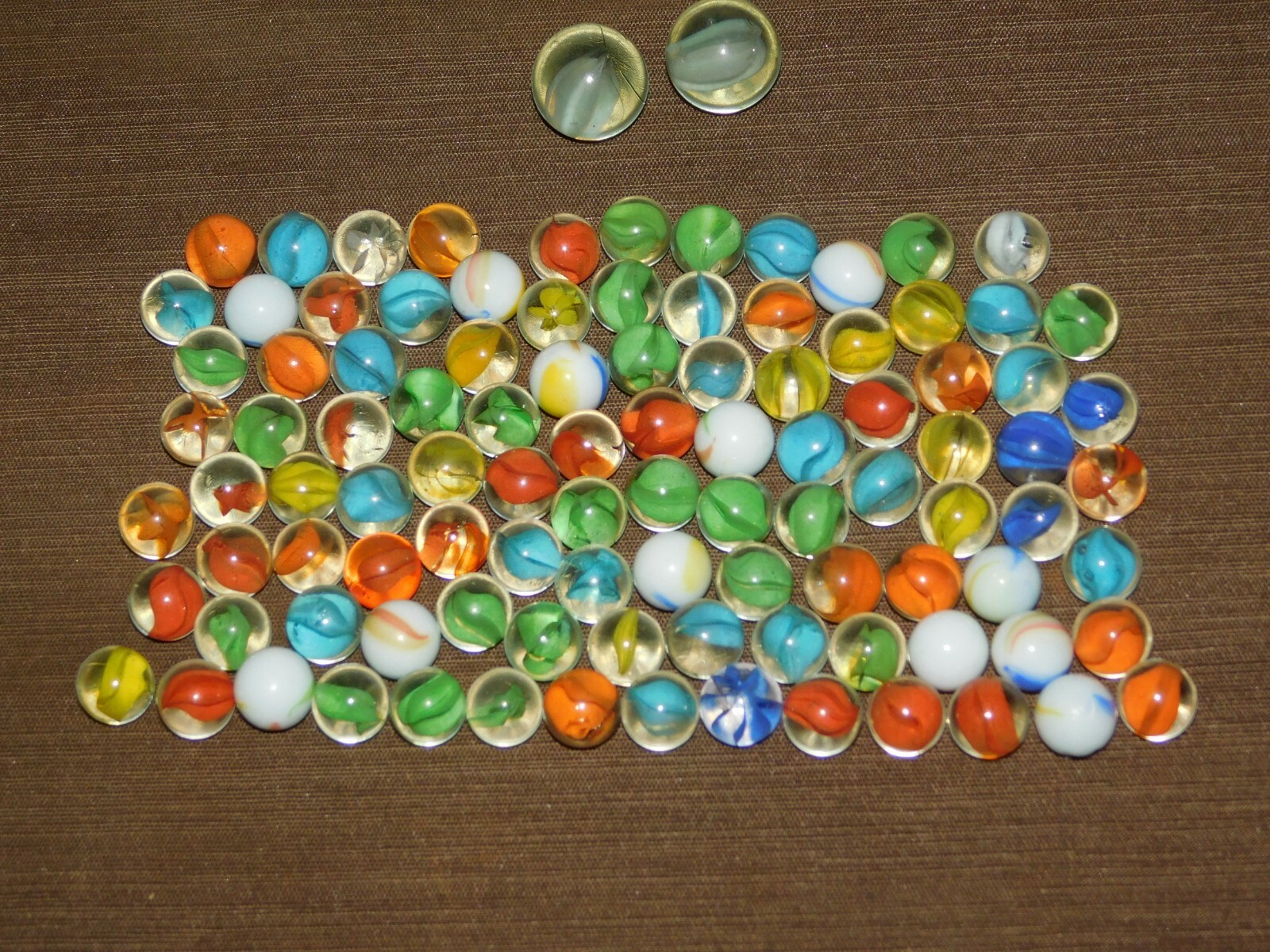 VINTAGE TOY 102 OLD MARBLES LOT