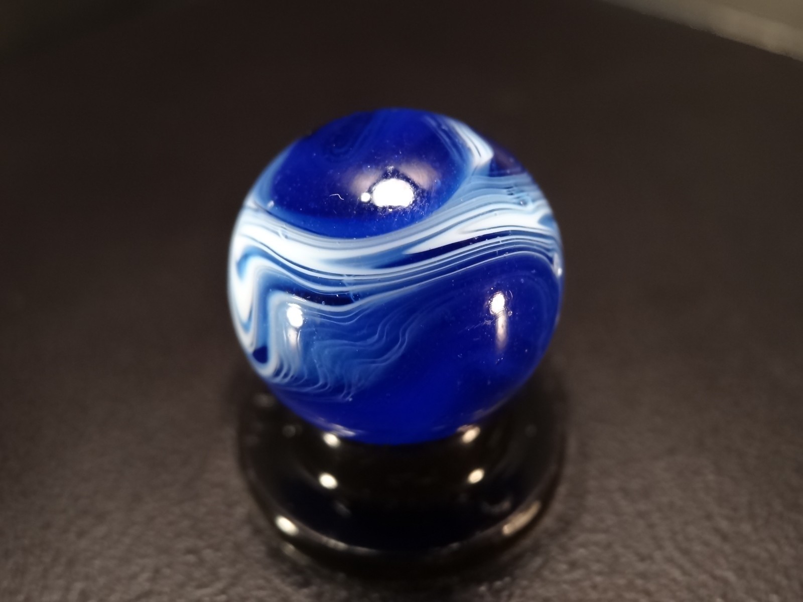 PELTIER * COBALT * National Onyx Slag Fine-line FEATHER PATTERN
