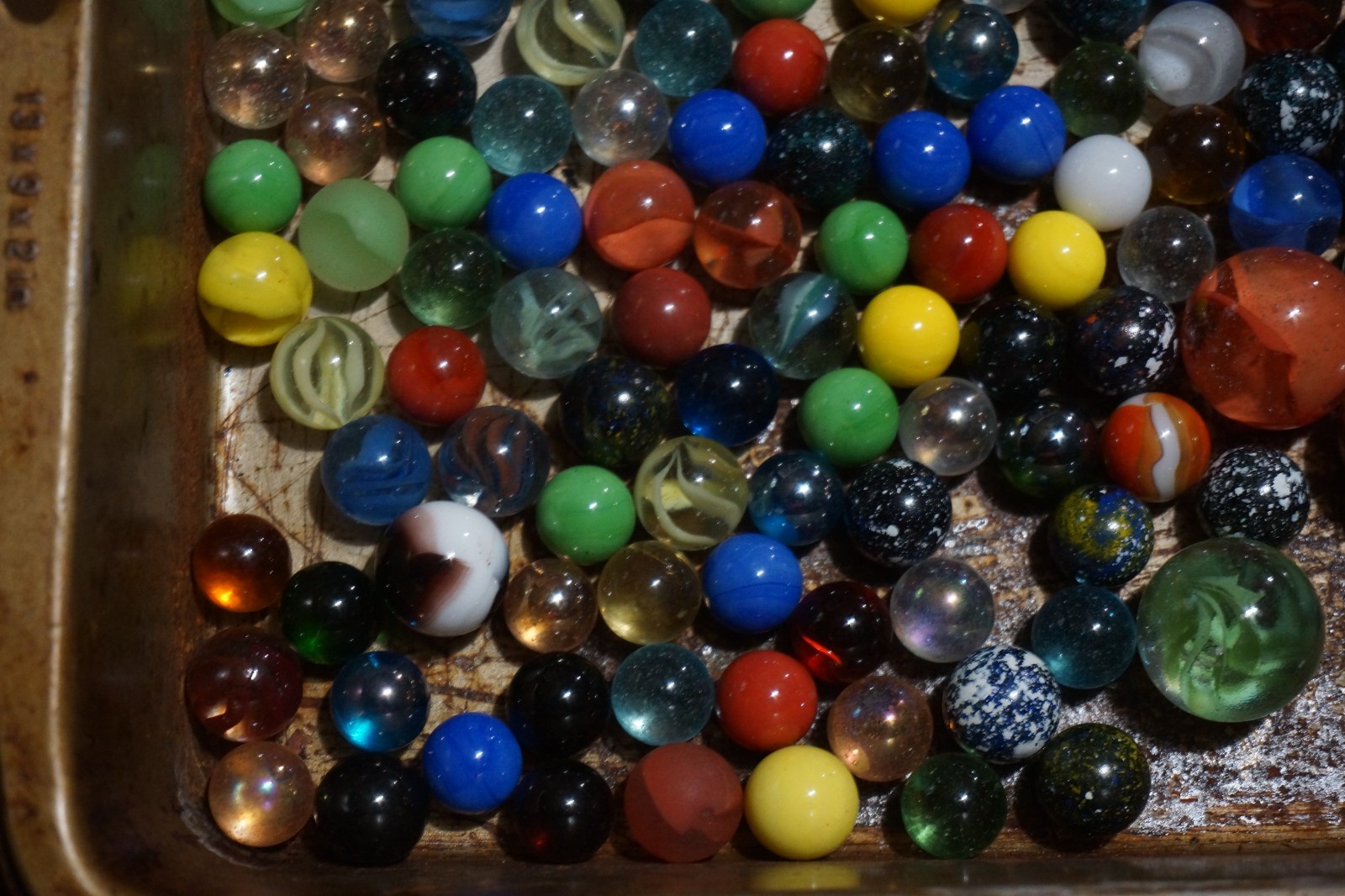 Vintage Marbles in wood box!!!