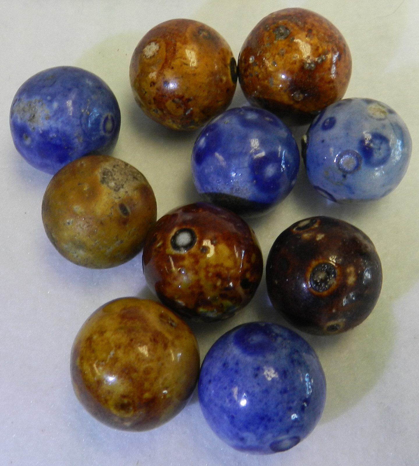 #17512m .84 to .92 Inches Vintage Group of 10 German Handmade Bennington Marbles