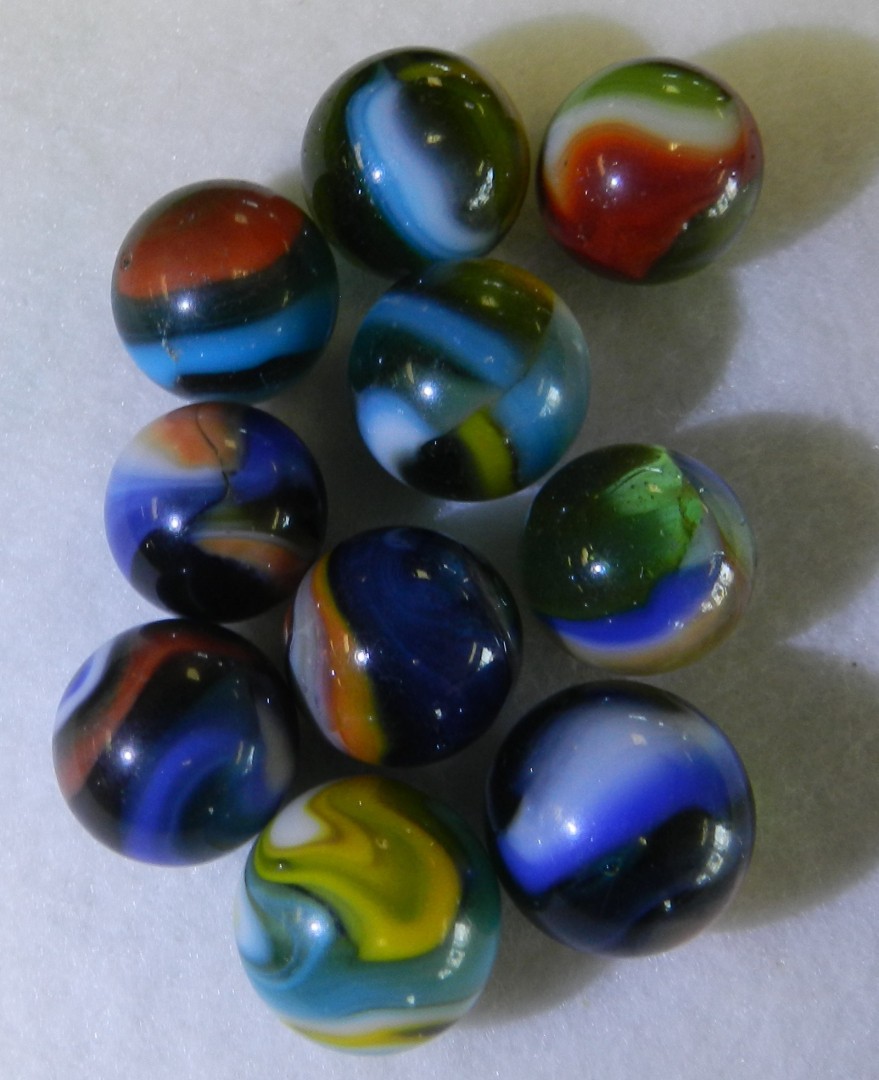 #20878m Vintage Group or Lot of 10 Peltier Glass Marbles .59 to .68 Inches