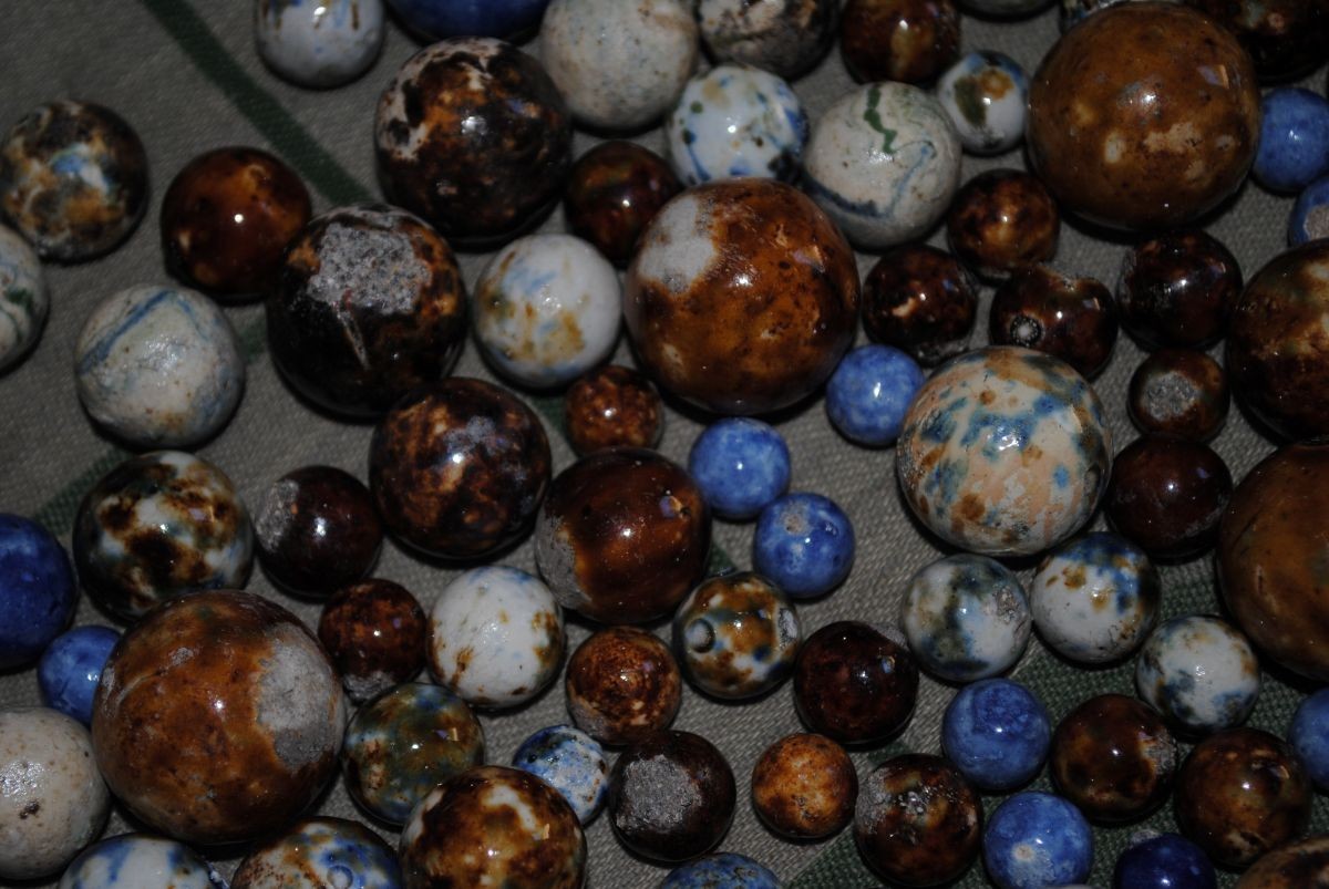 143 antique german bennington/jasper marbles with bag