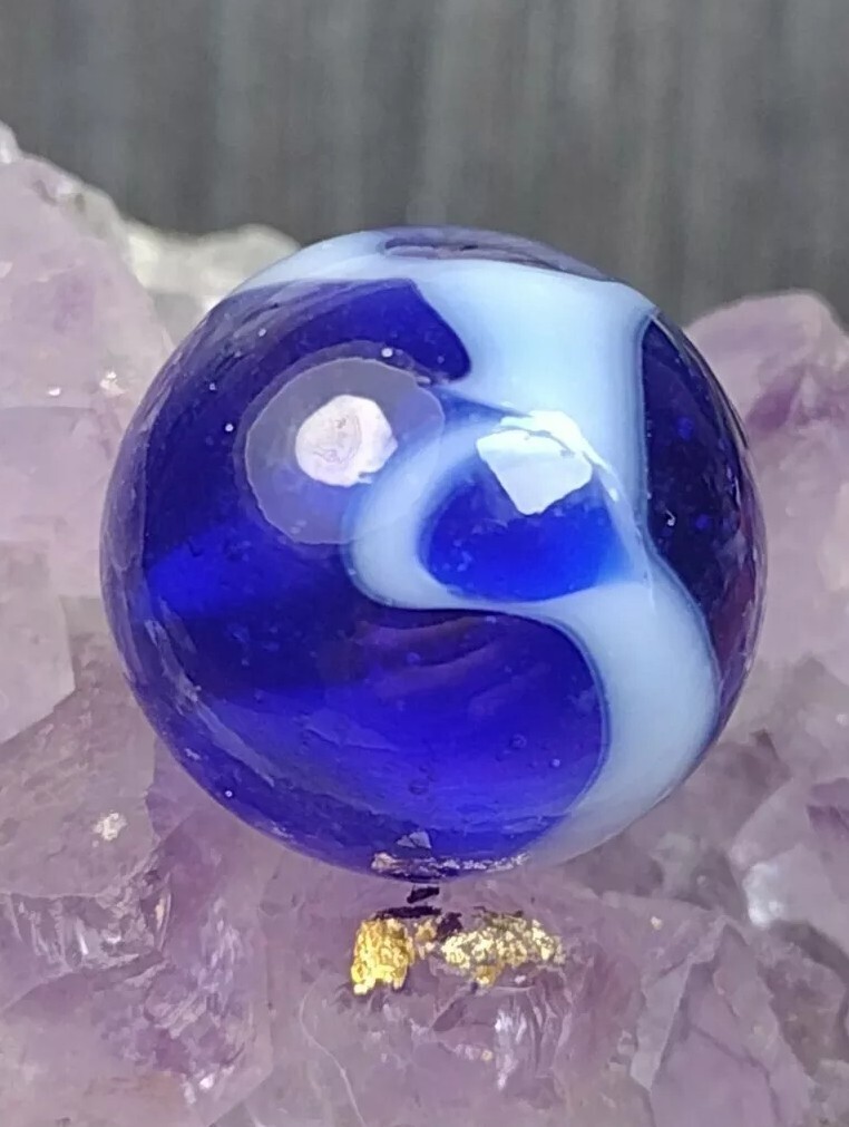 Royal Blue & White Swirl 💎 Glass Jackson or Cairo ? Vintage Marbles .60″ NICE