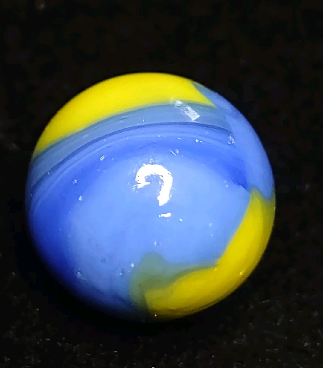 Blue & Yellow Cub Scout Patch Marble King 👑 Glass Toy Vintage Marble .63″