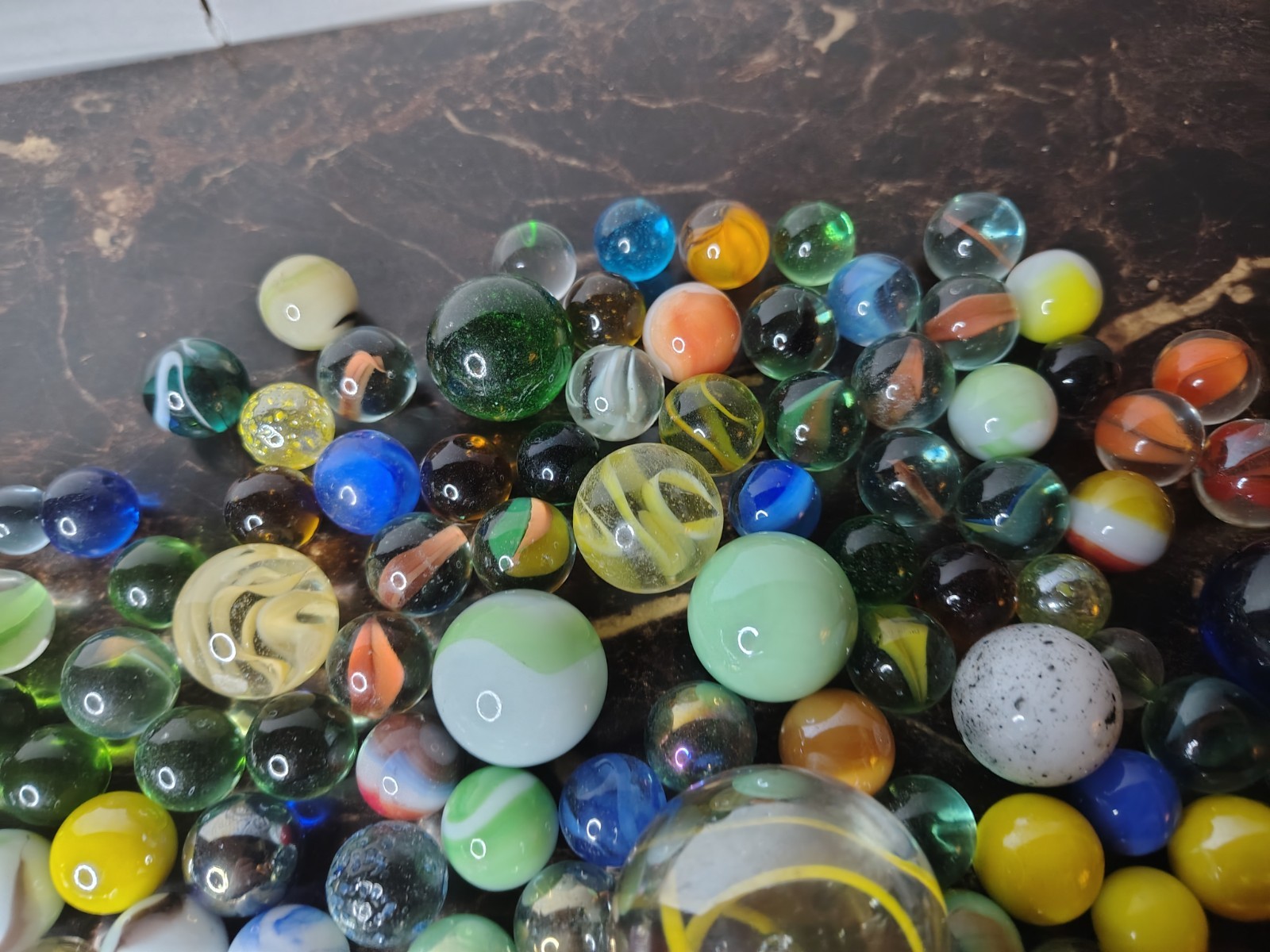 200+ VINTAGE GLASS MARBLES Swirls Opaque Shooters Excellent Shape